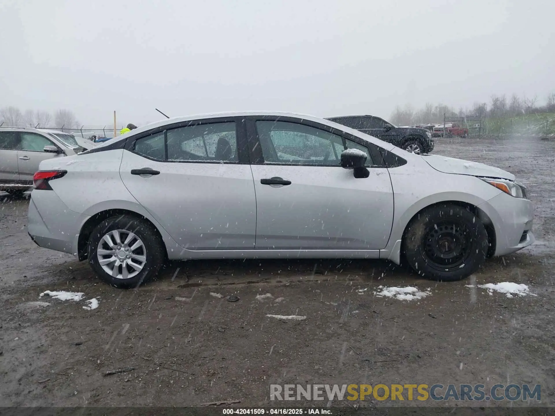 14 fotografías del automóvil dañado 3N1CN8DV3LL903515 NISSAN VERSA 2020