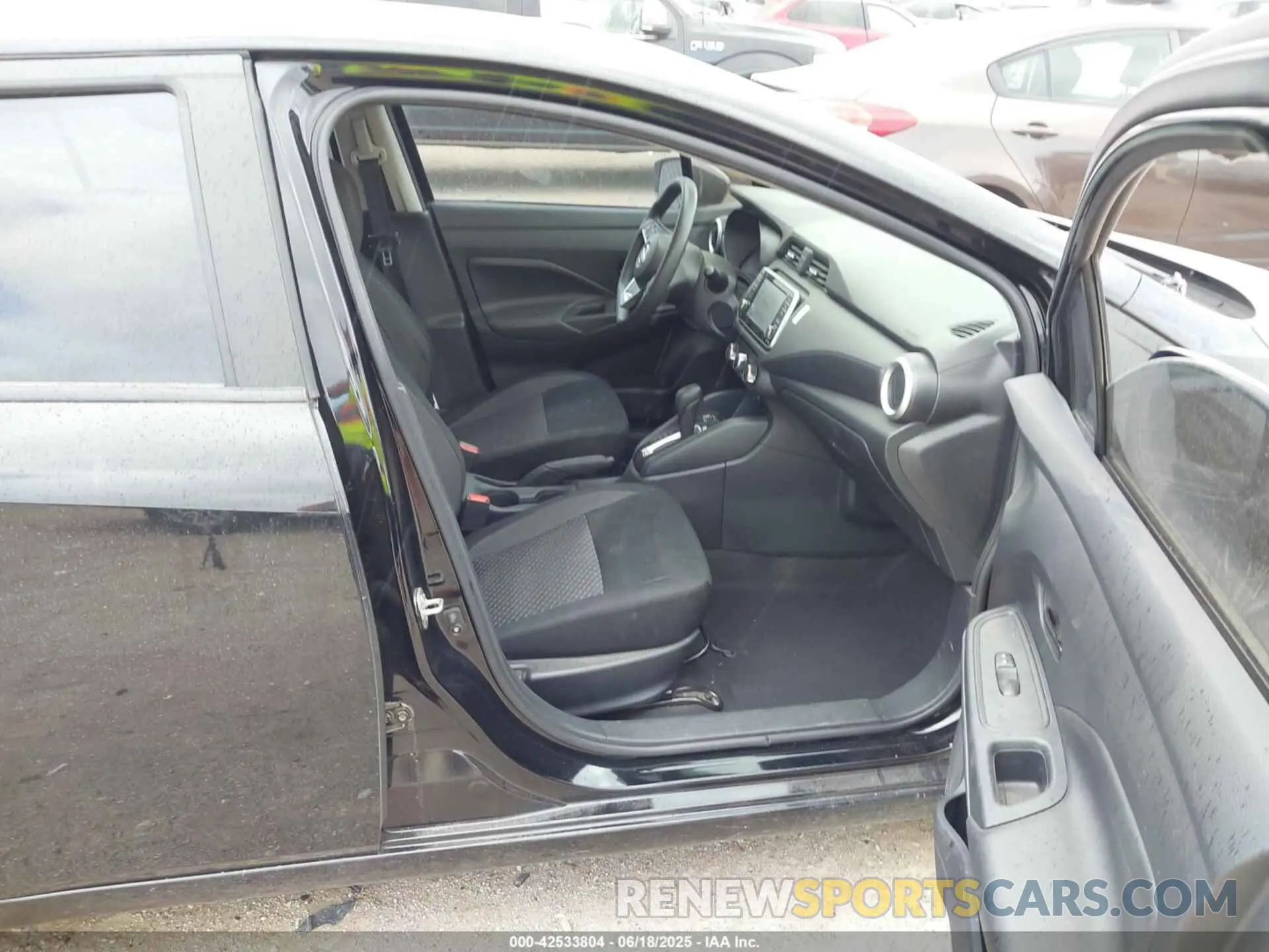 5 fotografías del automóvil dañado 3N1CN8DV3LL913137 NISSAN VERSA 2020