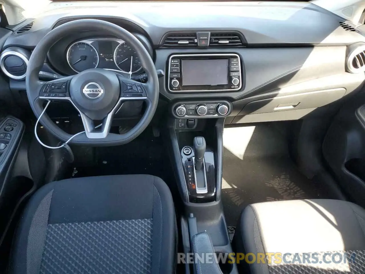 8 fotografías del automóvil dañado 3N1CN8DV4LL909663 NISSAN VERSA 2020