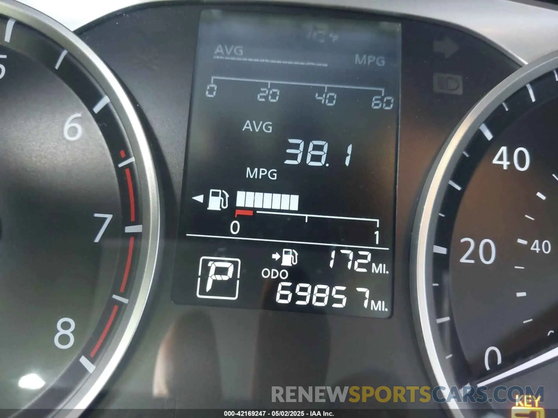 15 fotografías del automóvil dañado 3N1CN8DV5LL807563 NISSAN VERSA 2020