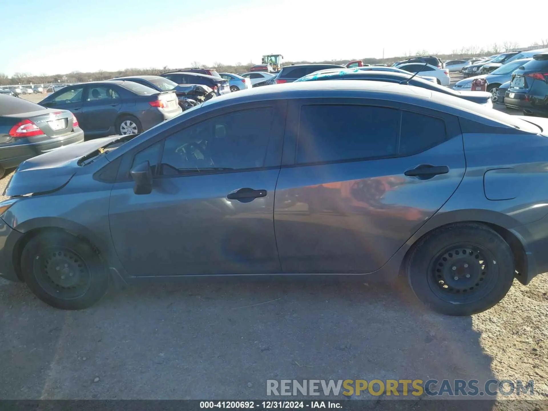 14 fotografías del automóvil dañado 3N1CN8DV5LL847223 NISSAN VERSA 2020