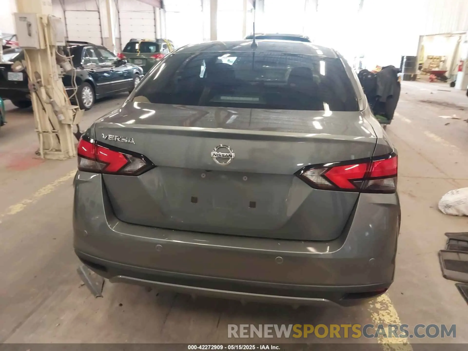 16 fotografías del automóvil dañado 3N1CN8DV5LL850834 NISSAN VERSA 2020