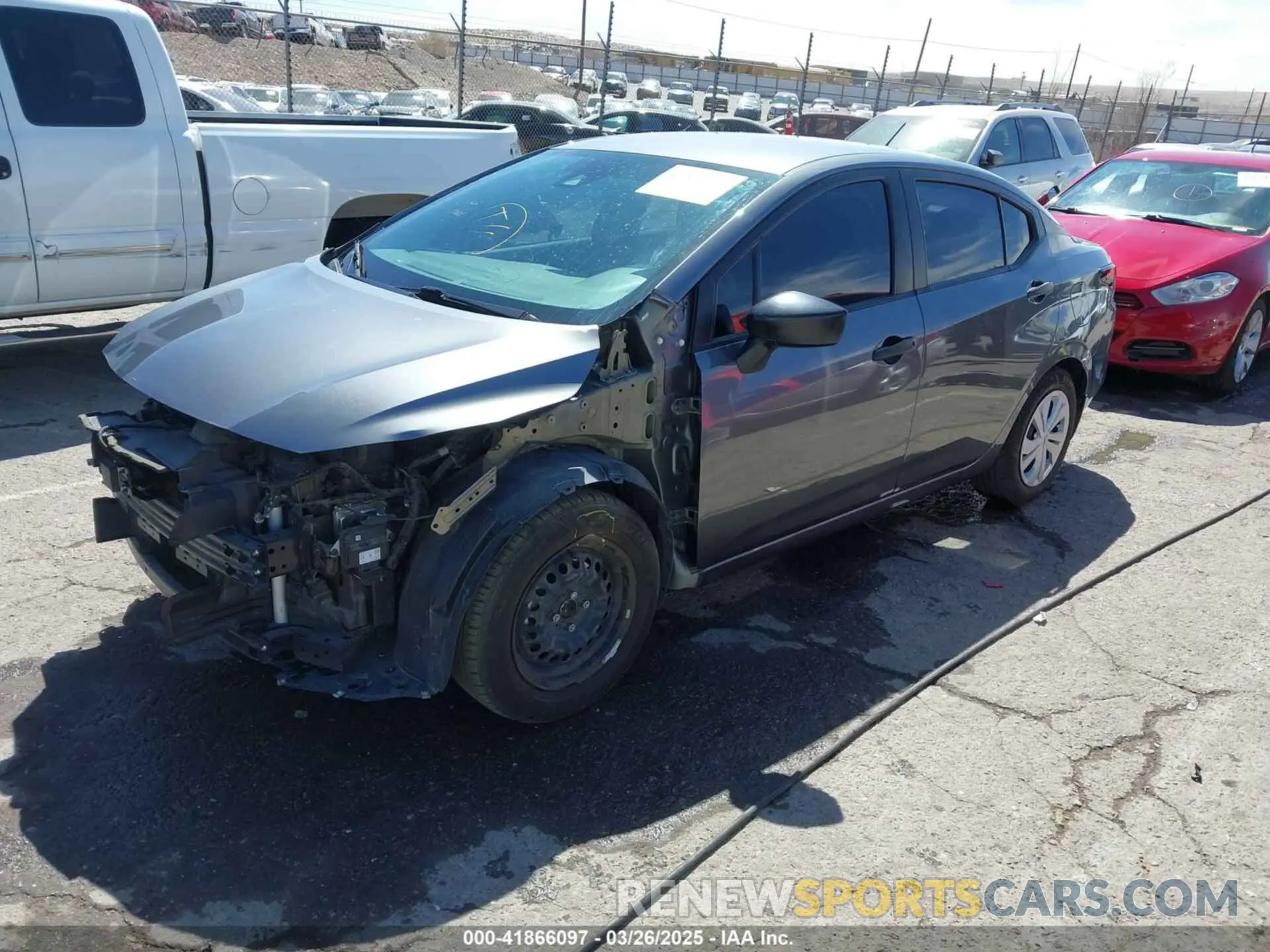 2 fotografías del automóvil dañado 3N1CN8DV5LL904455 NISSAN VERSA 2020