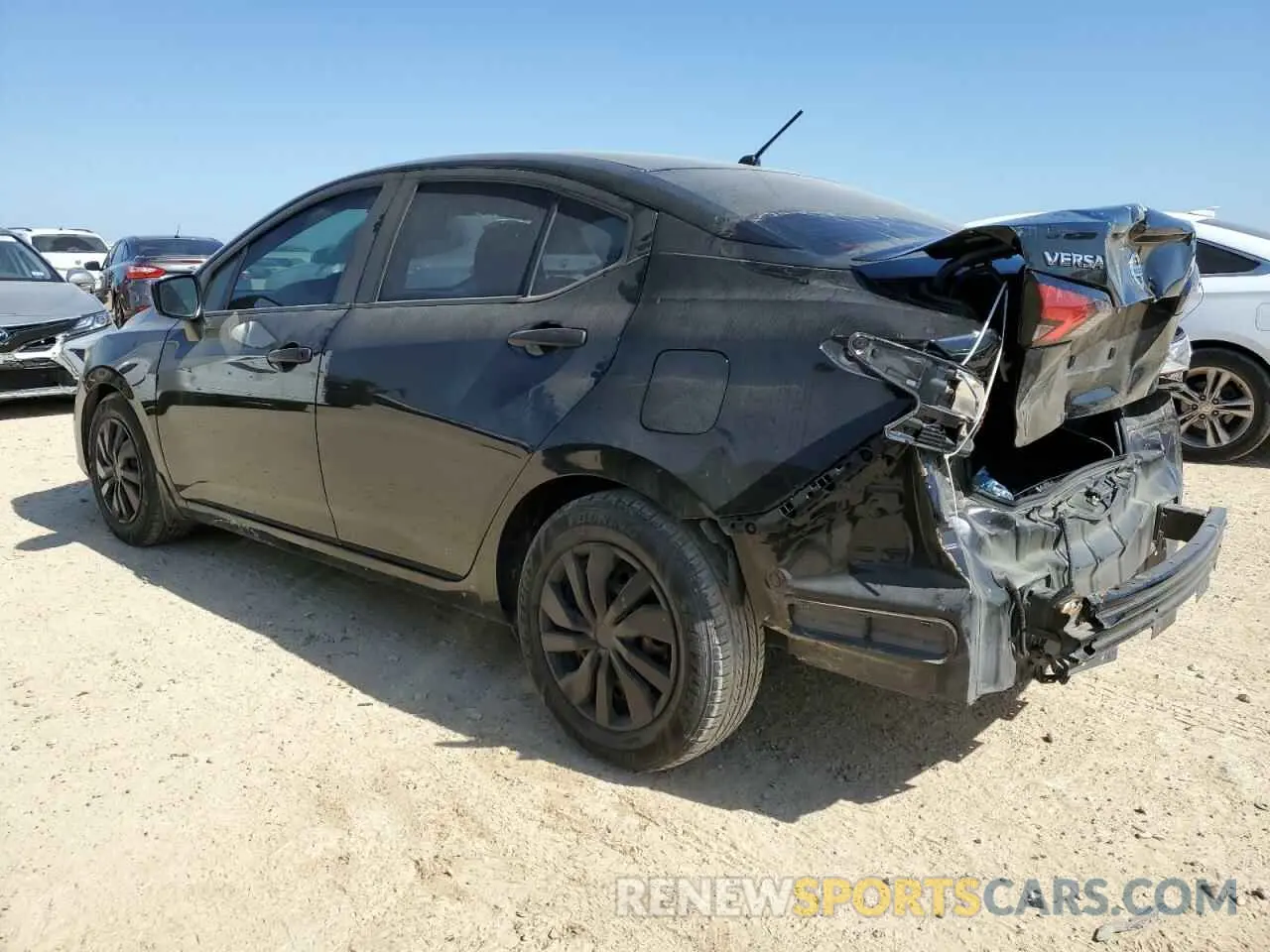 2 fotografías del automóvil dañado 3N1CN8DV7LL823604 NISSAN VERSA 2020