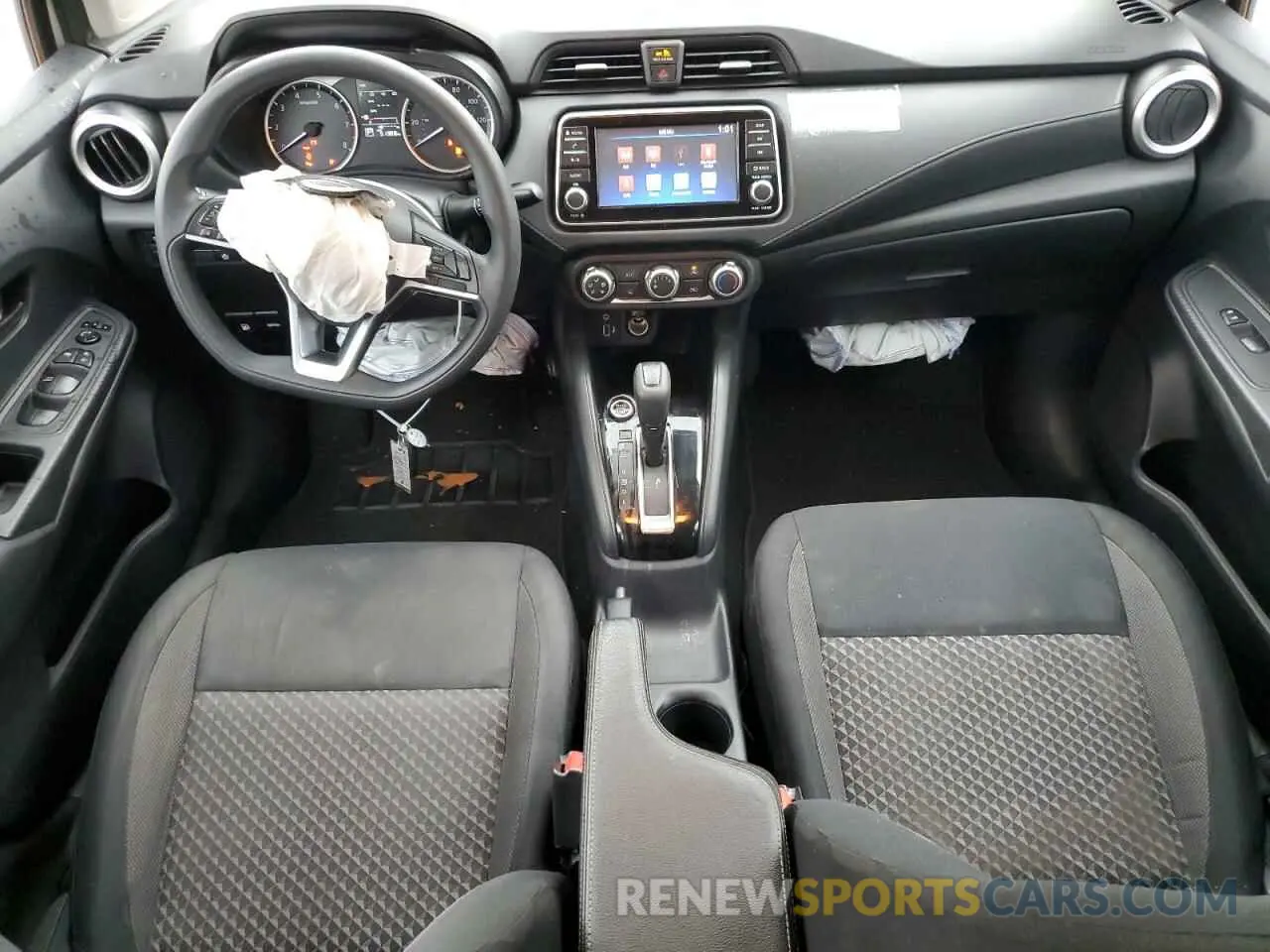 8 fotografías del automóvil dañado 3N1CN8DV7LL835395 NISSAN VERSA 2020