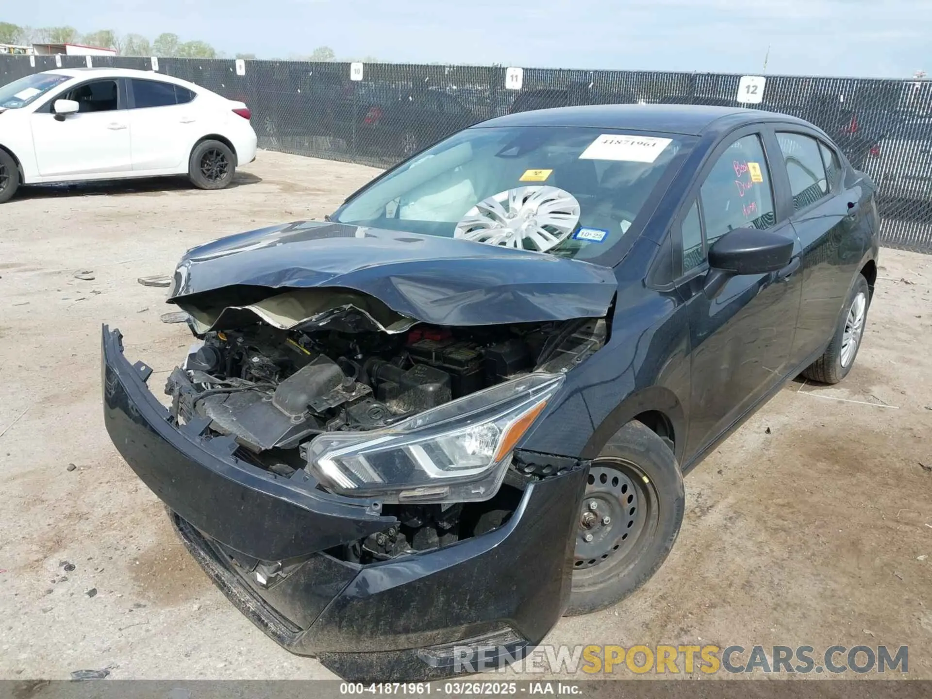 2 fotografías del automóvil dañado 3N1CN8DV7LL891451 NISSAN VERSA 2020