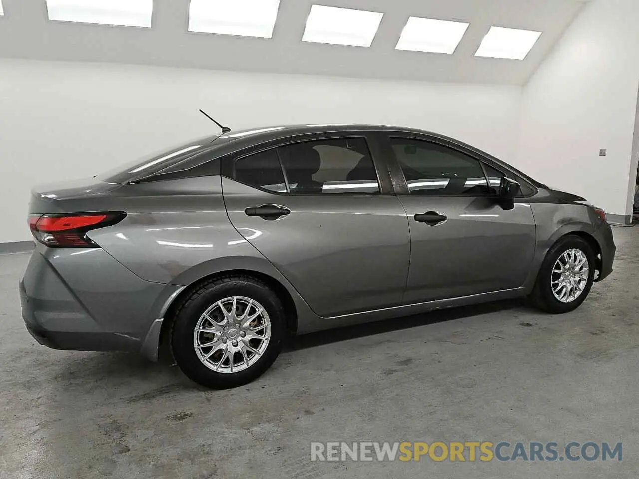 3 fotografías del automóvil dañado 3N1CN8DV8LL805273 NISSAN VERSA 2020
