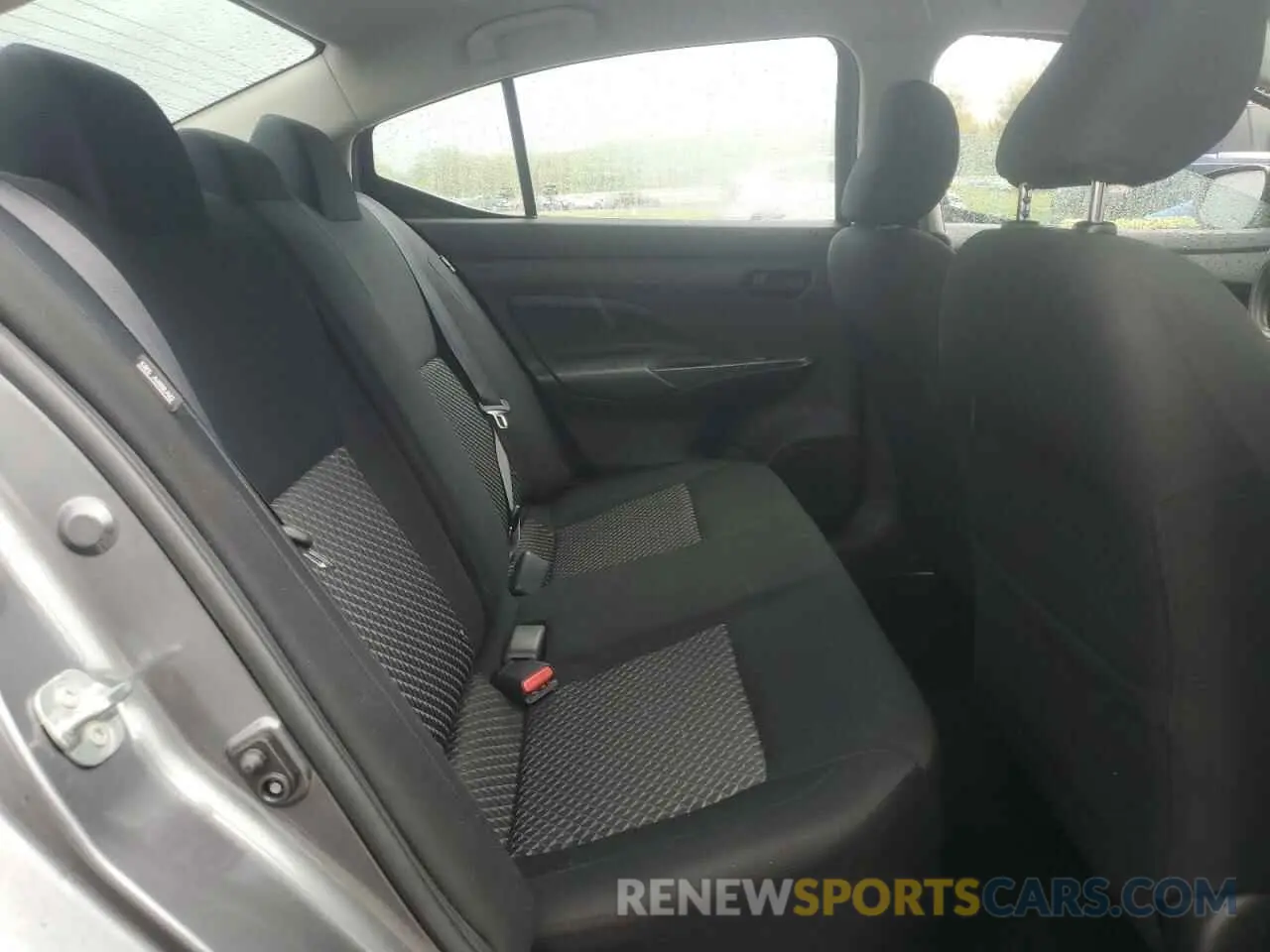 10 fotografías del automóvil dañado 3N1CN8DV8LL871919 NISSAN VERSA 2020