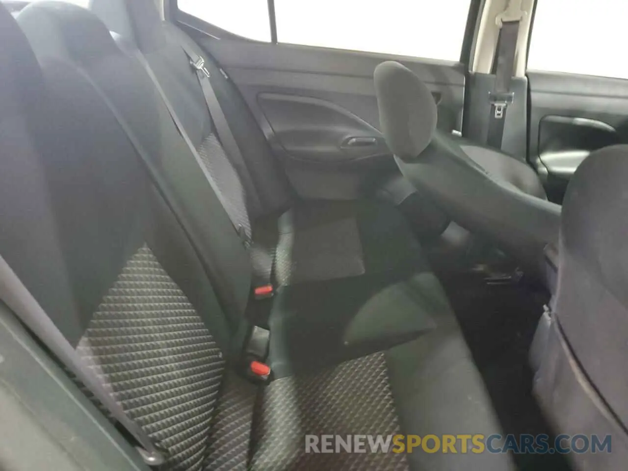 10 fotografías del automóvil dañado 3N1CN8DV8LL886713 NISSAN VERSA 2020