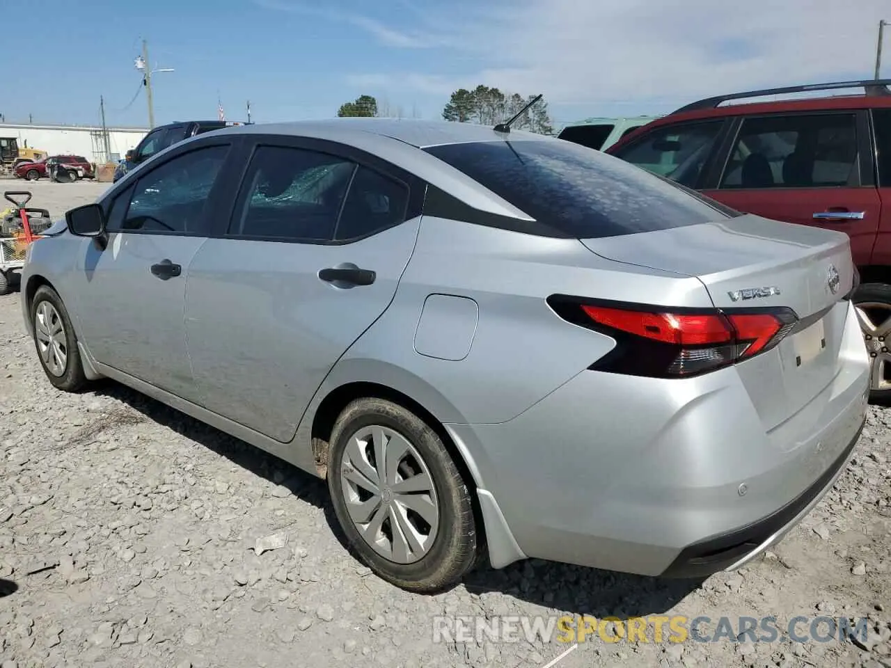 2 fotografías del automóvil dañado 3N1CN8DV8LL900867 NISSAN VERSA 2020