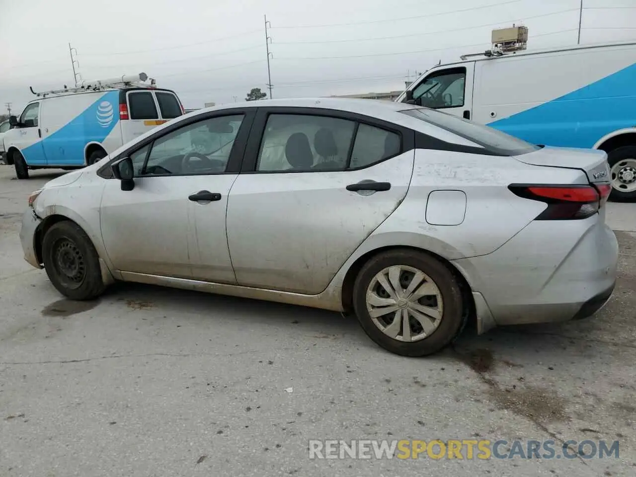 2 fotografías del automóvil dañado 3N1CN8DV8LL904904 NISSAN VERSA 2020