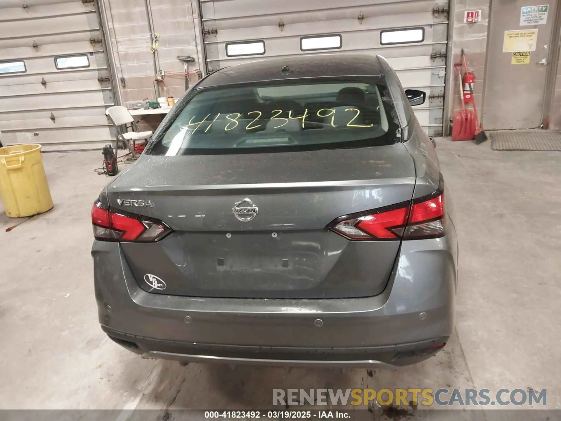 17 fotografías del automóvil dañado 3N1CN8DV8LL912372 NISSAN VERSA 2020