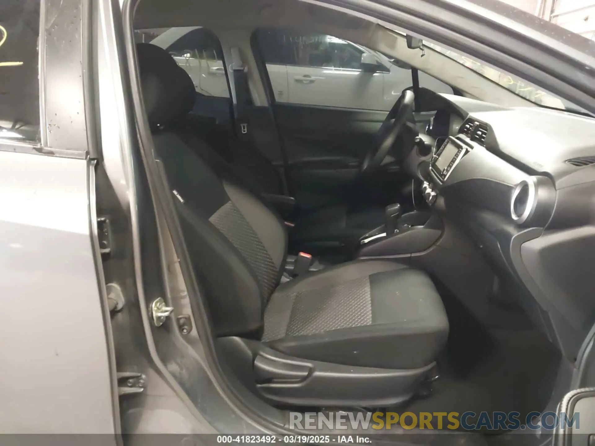 5 fotografías del automóvil dañado 3N1CN8DV8LL912372 NISSAN VERSA 2020