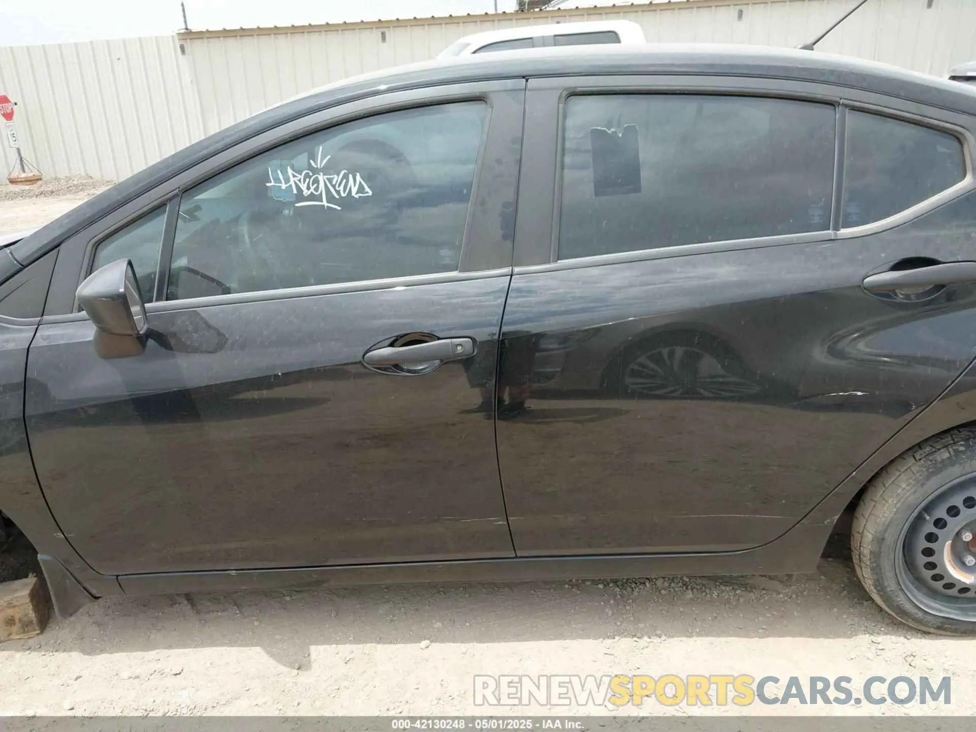 14 fotografías del automóvil dañado 3N1CN8DV8LL916258 NISSAN VERSA 2020