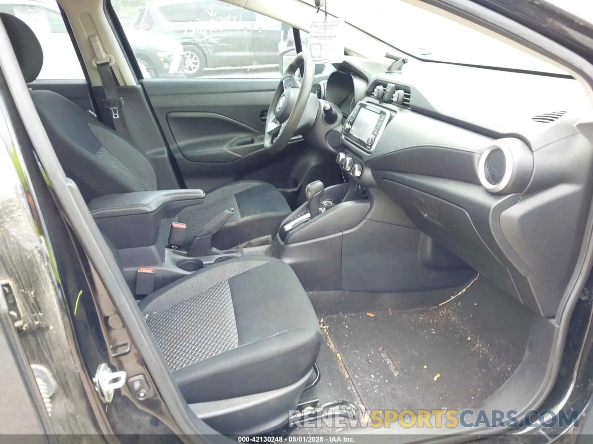 5 fotografías del automóvil dañado 3N1CN8DV8LL916258 NISSAN VERSA 2020