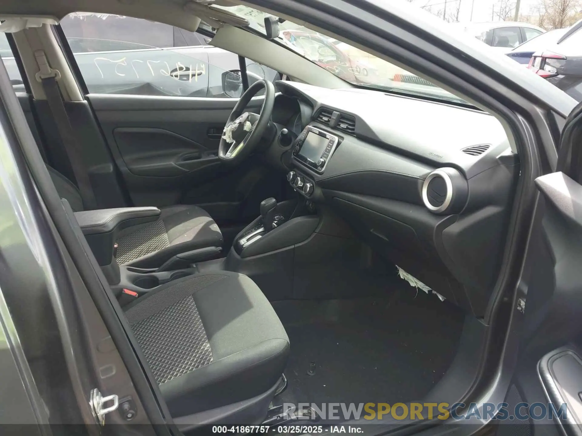 5 fotografías del automóvil dañado 3N1CN8DV9LL810238 NISSAN VERSA 2020