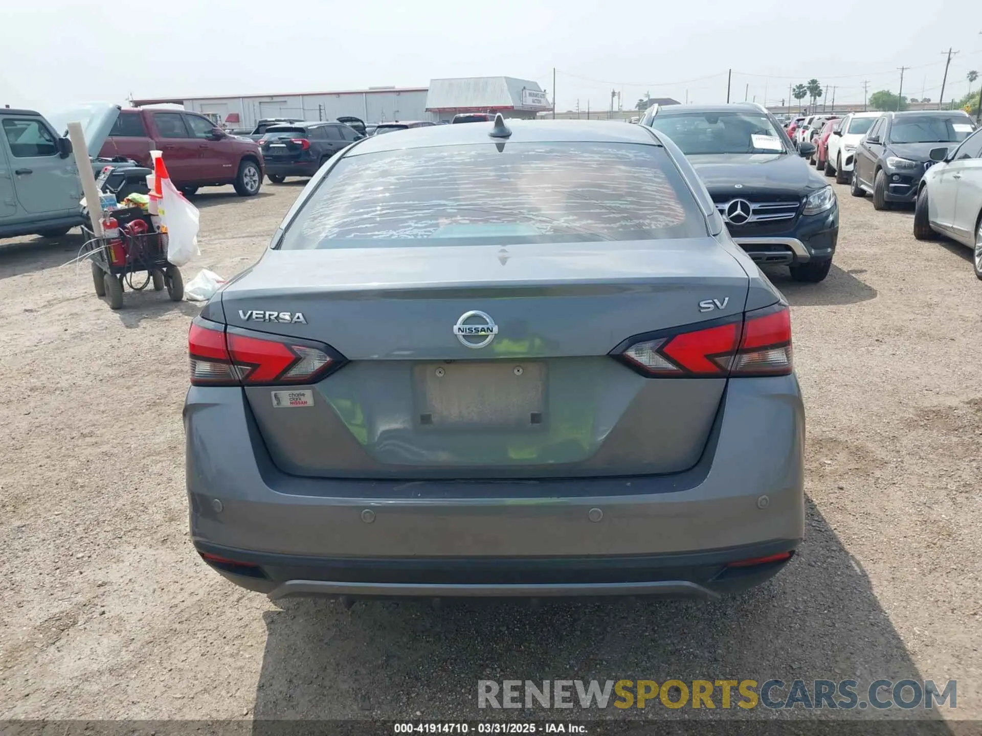 16 fotografías del automóvil dañado 3N1CN8EV0LL868916 NISSAN VERSA 2020
