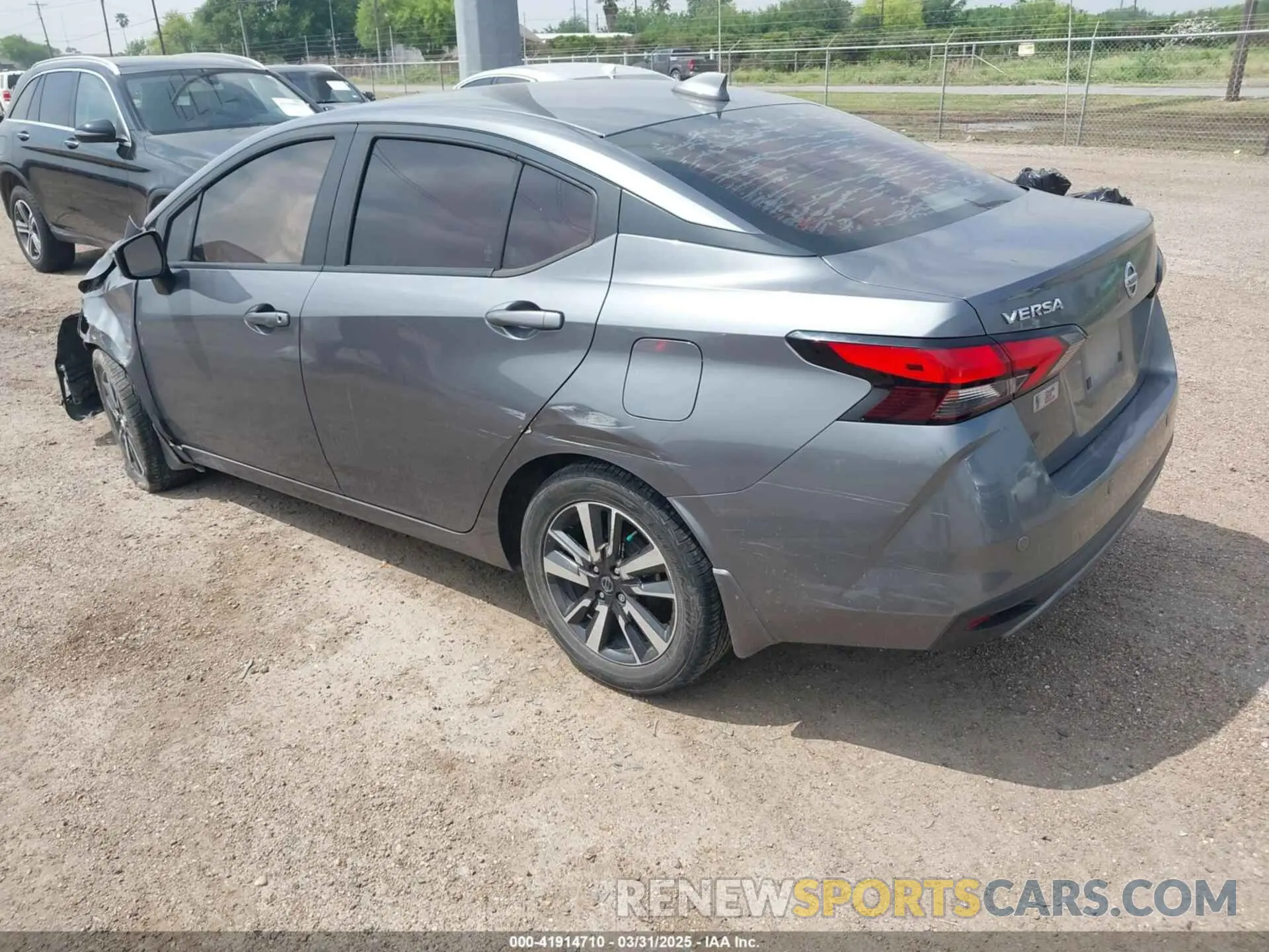 3 fotografías del automóvil dañado 3N1CN8EV0LL868916 NISSAN VERSA 2020