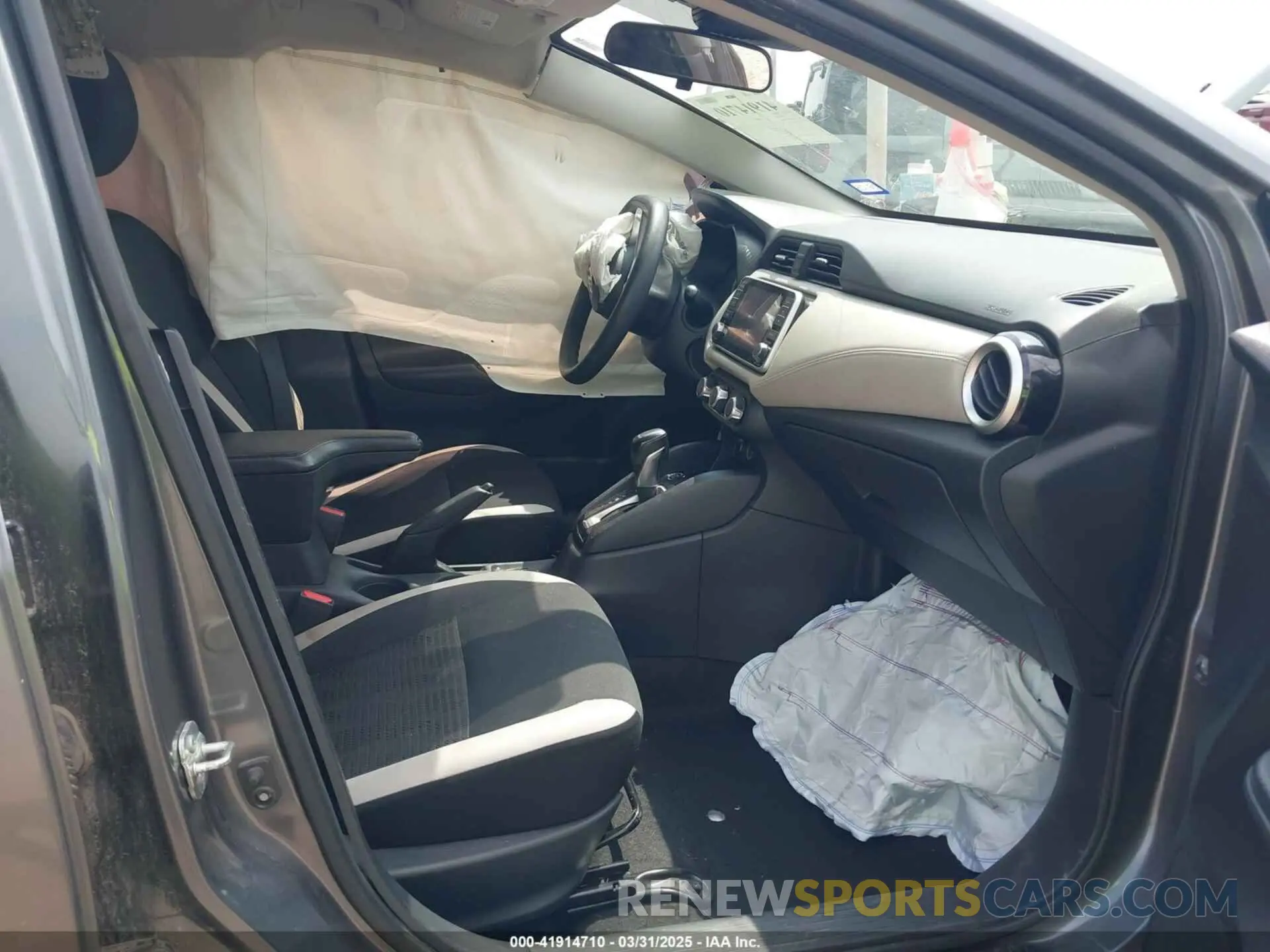 5 fotografías del automóvil dañado 3N1CN8EV0LL868916 NISSAN VERSA 2020