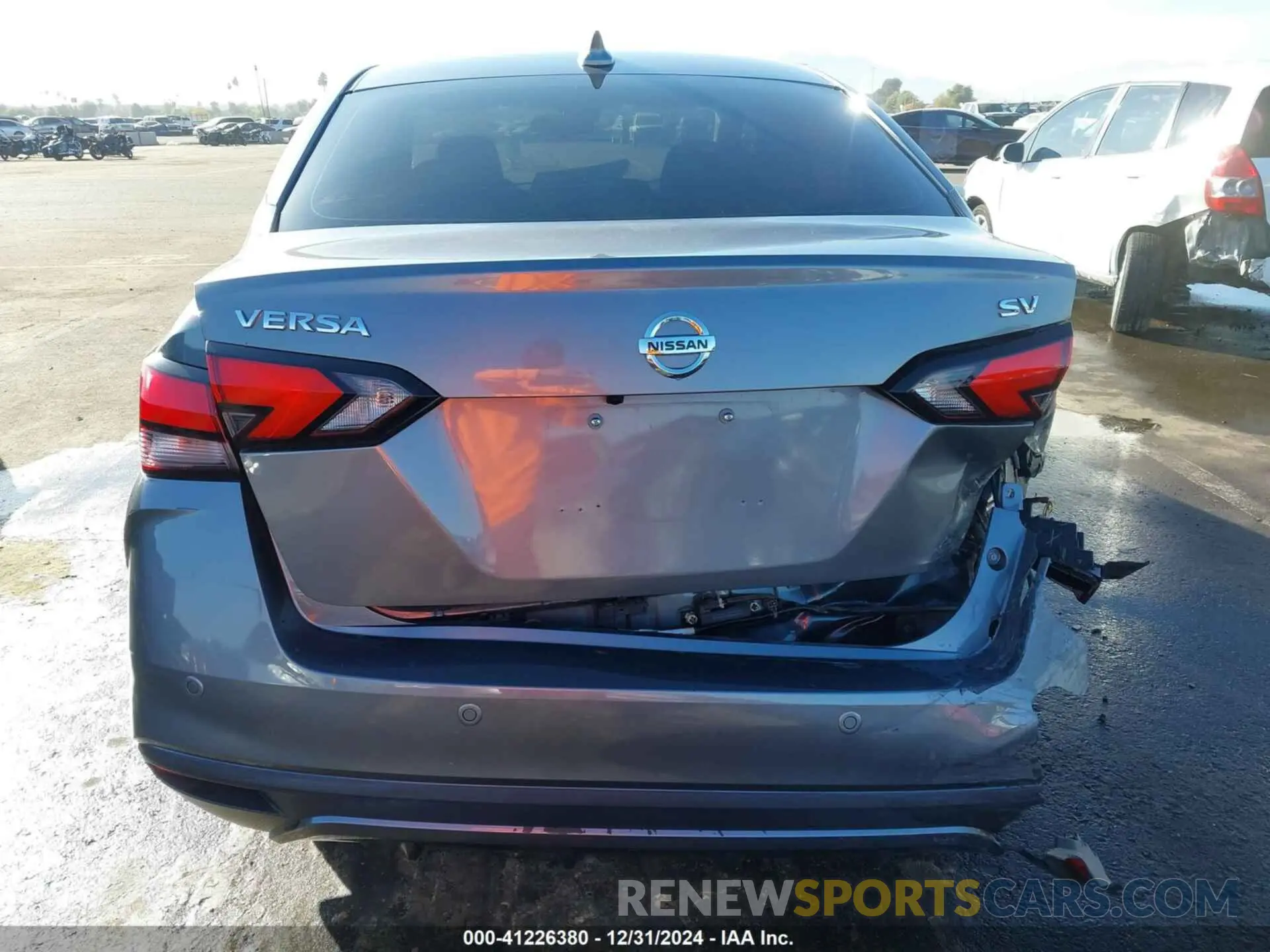 16 fotografías del automóvil dañado 3N1CN8EV1LL810104 NISSAN VERSA 2020