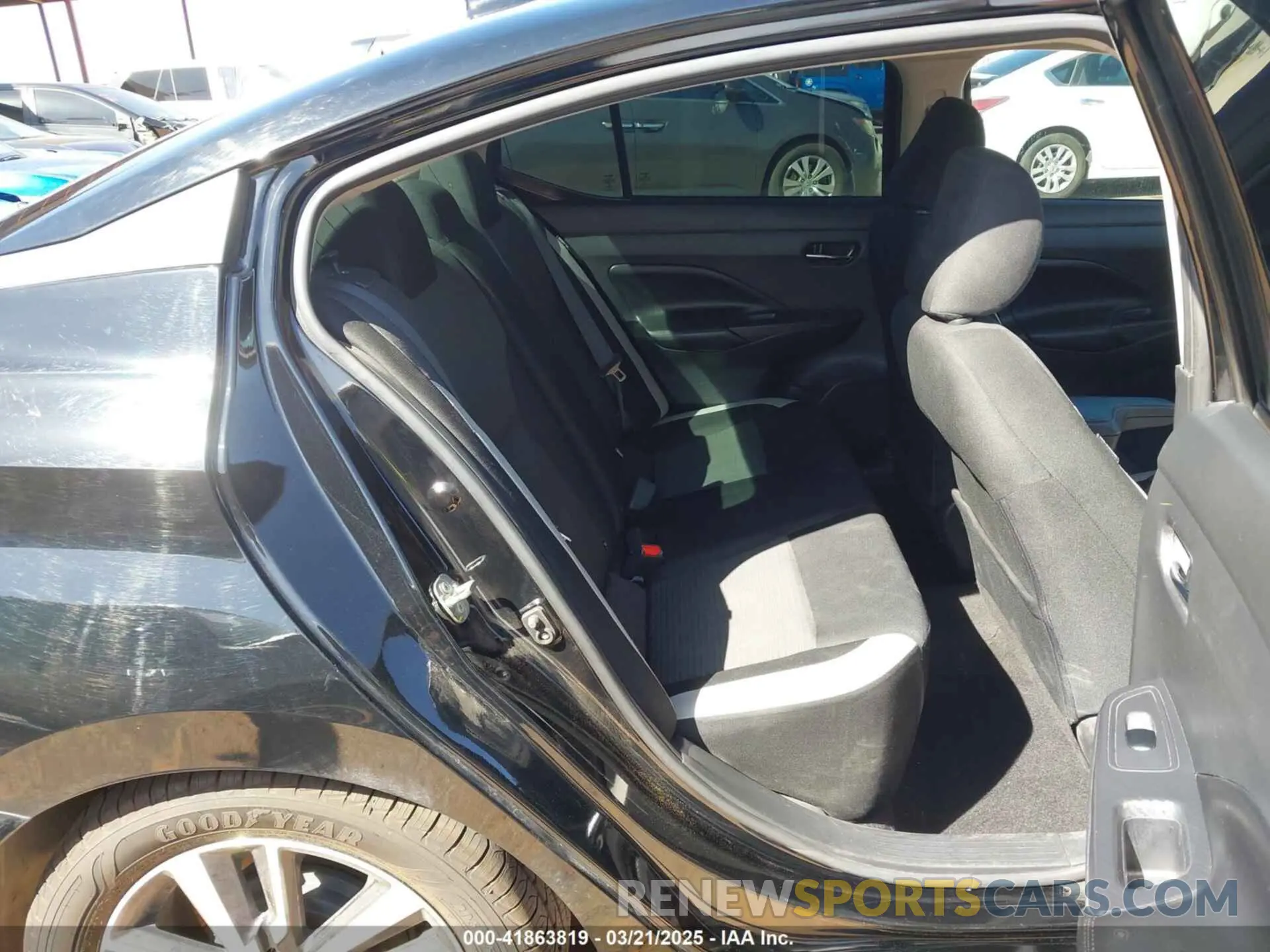 8 fotografías del automóvil dañado 3N1CN8EV1LL869380 NISSAN VERSA 2020