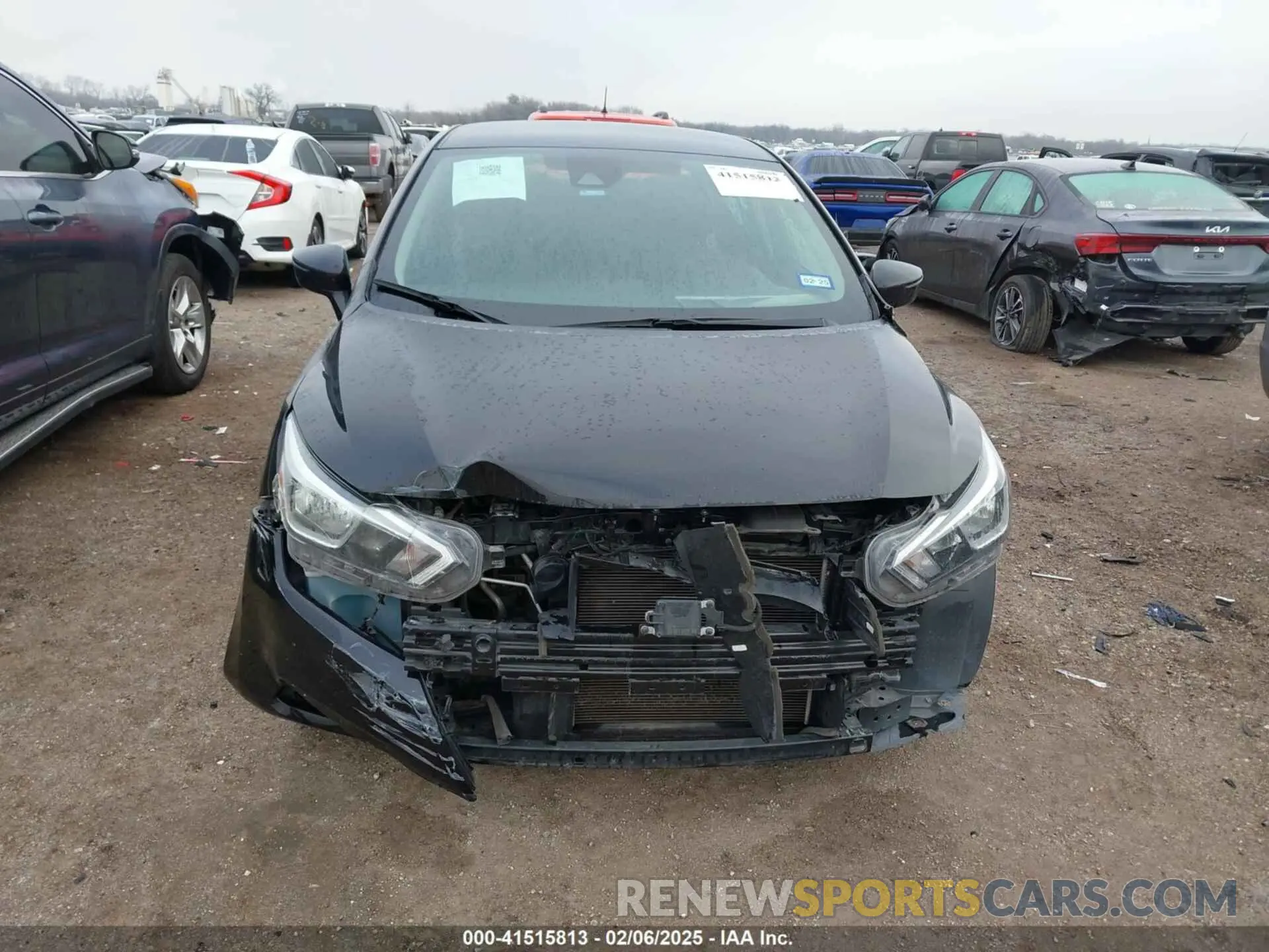 12 fotografías del automóvil dañado 3N1CN8EV1LL876815 NISSAN VERSA 2020