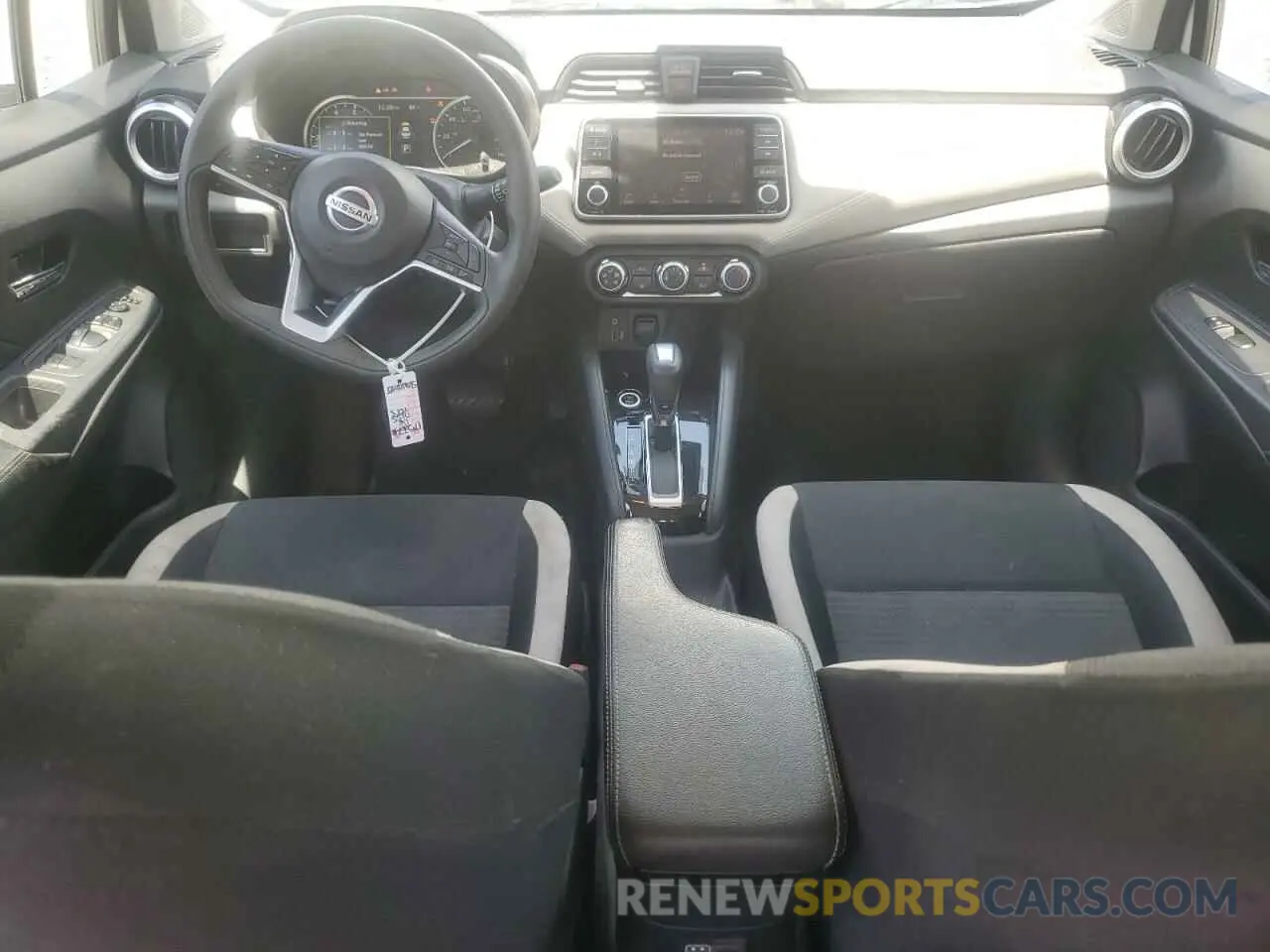 8 fotografías del automóvil dañado 3N1CN8EV1LL880363 NISSAN VERSA 2020