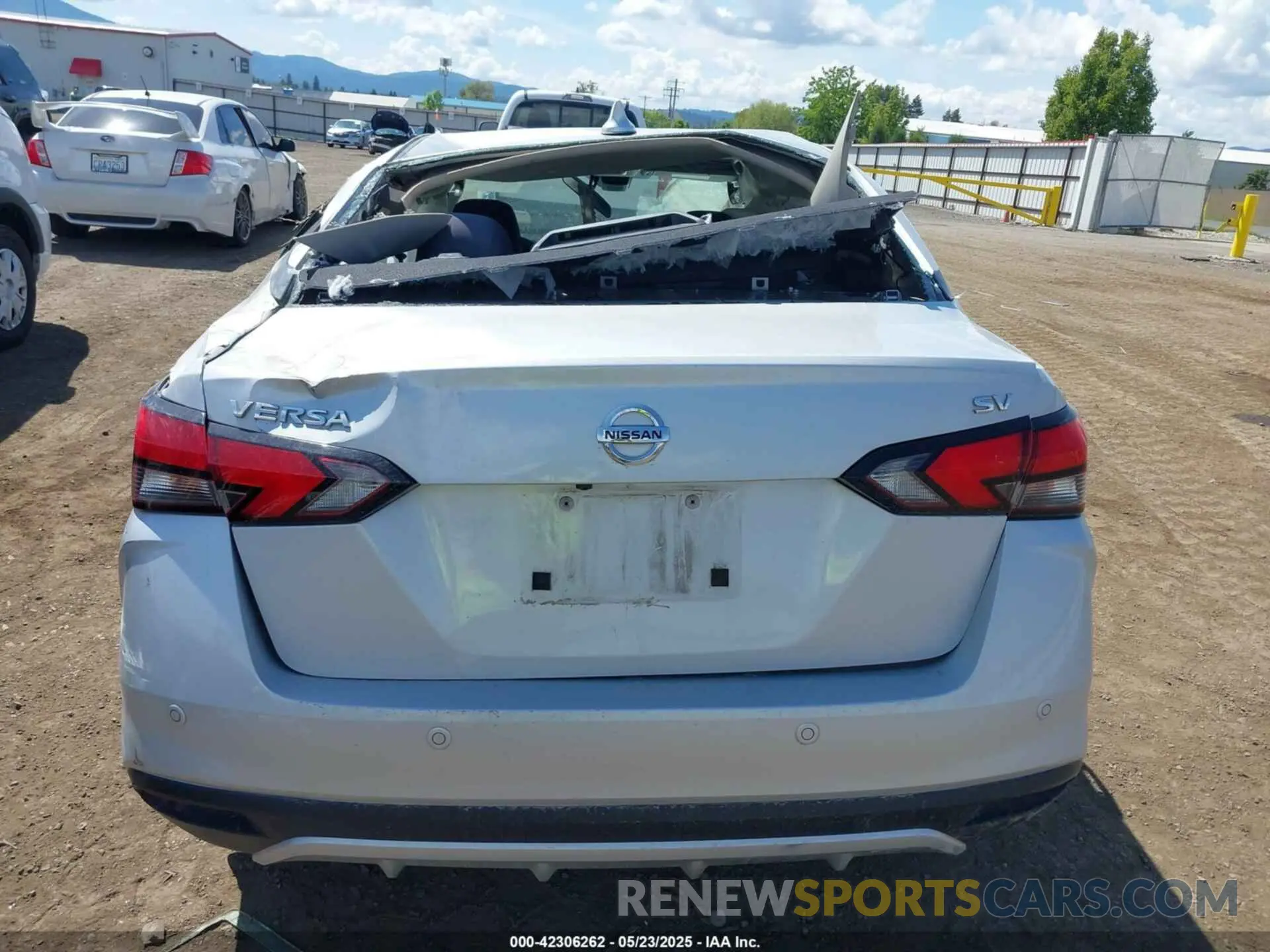 16 fotografías del automóvil dañado 3N1CN8EV2LL833925 NISSAN VERSA 2020