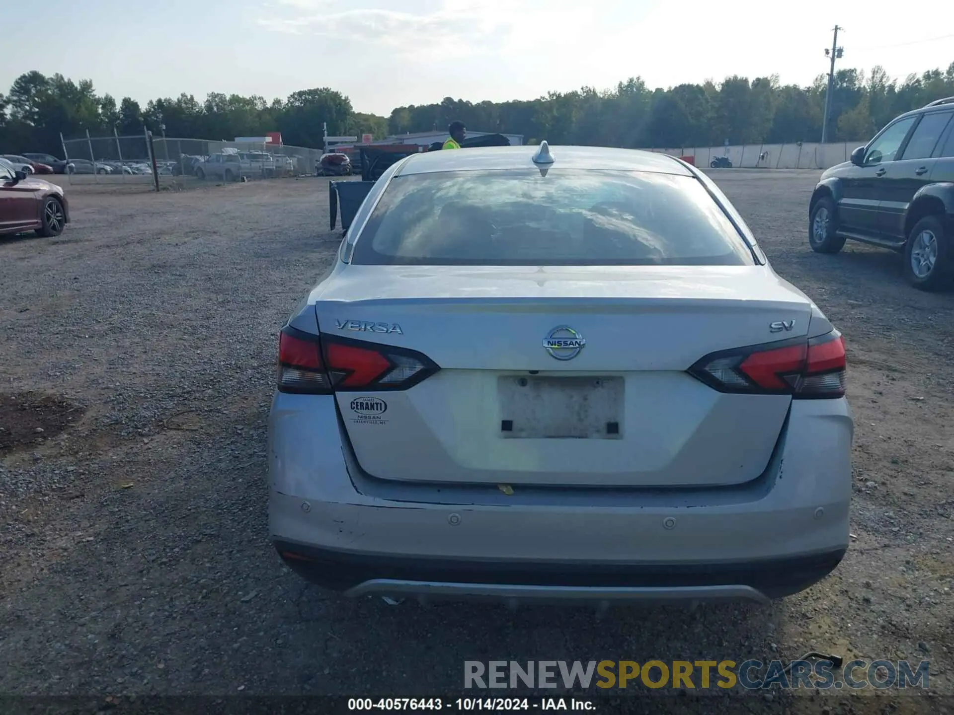 17 fotografías del automóvil dañado 3N1CN8EV2LL871235 NISSAN VERSA 2020