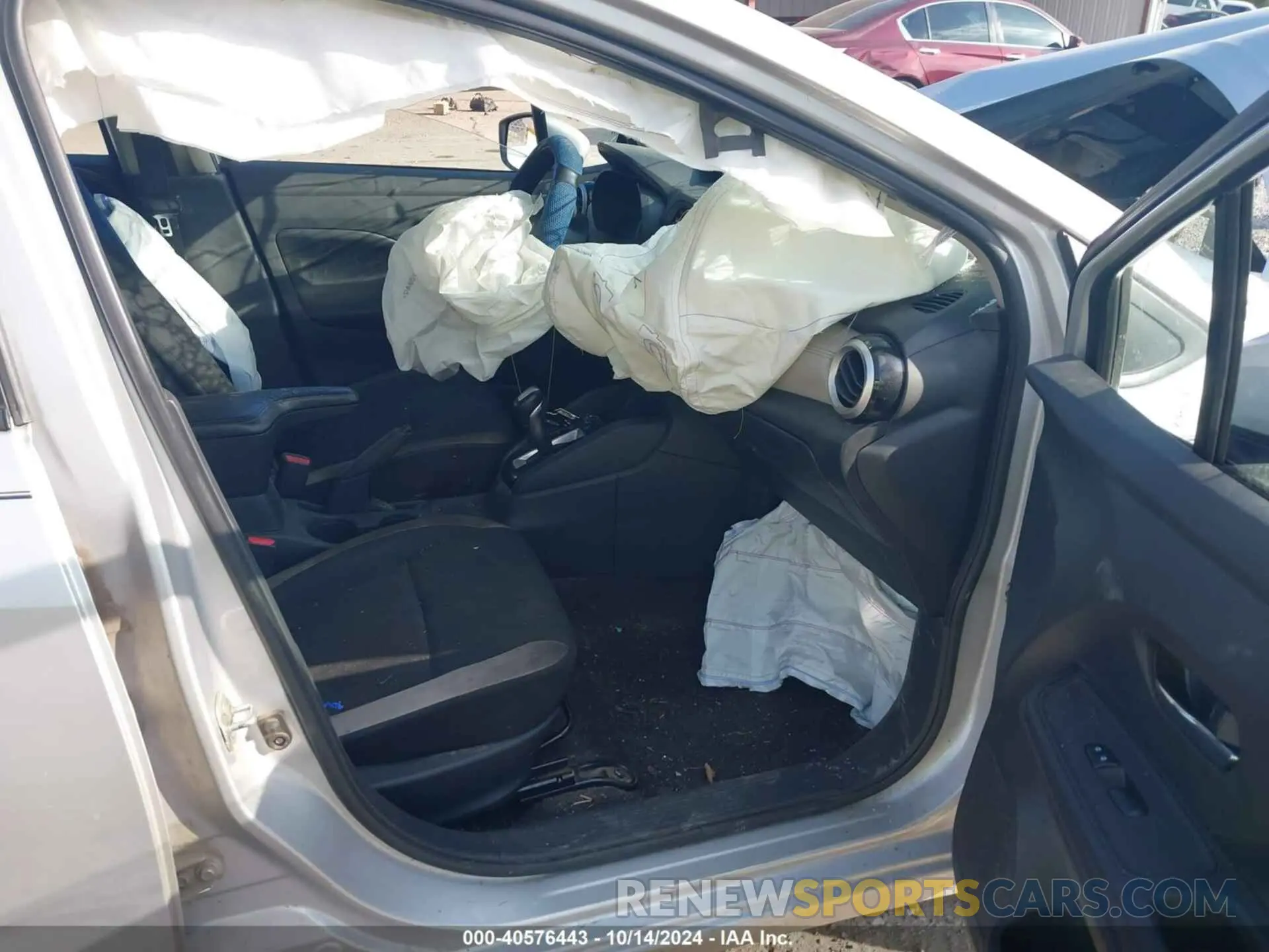 5 fotografías del automóvil dañado 3N1CN8EV2LL871235 NISSAN VERSA 2020