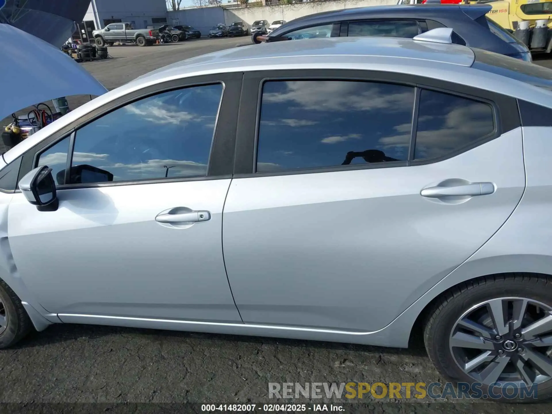 14 fotografías del automóvil dañado 3N1CN8EV3LL803395 NISSAN VERSA 2020
