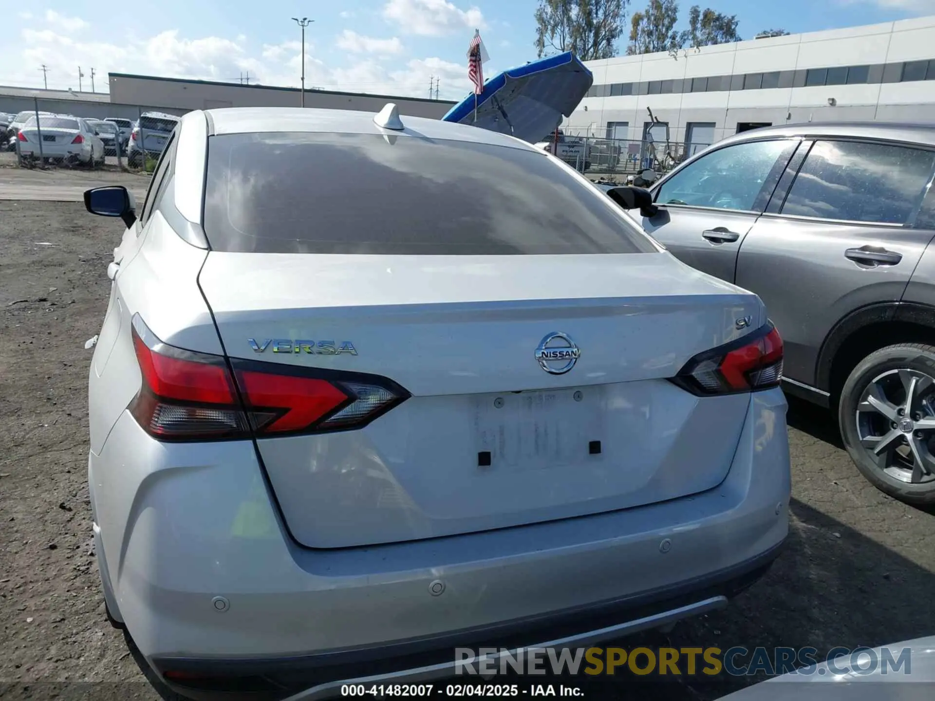16 fotografías del automóvil dañado 3N1CN8EV3LL803395 NISSAN VERSA 2020