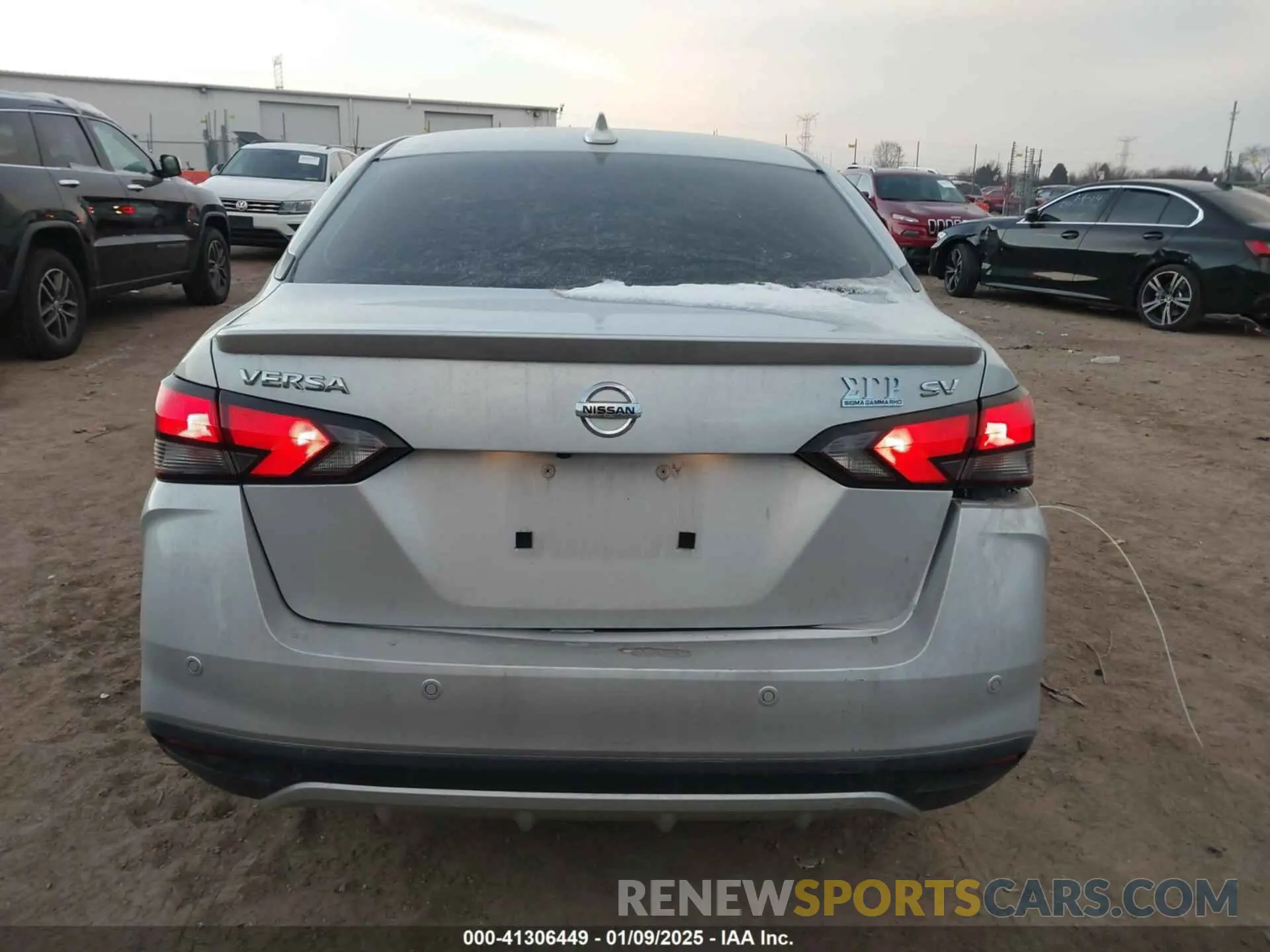 16 fotografías del automóvil dañado 3N1CN8EV3LL807222 NISSAN VERSA 2020