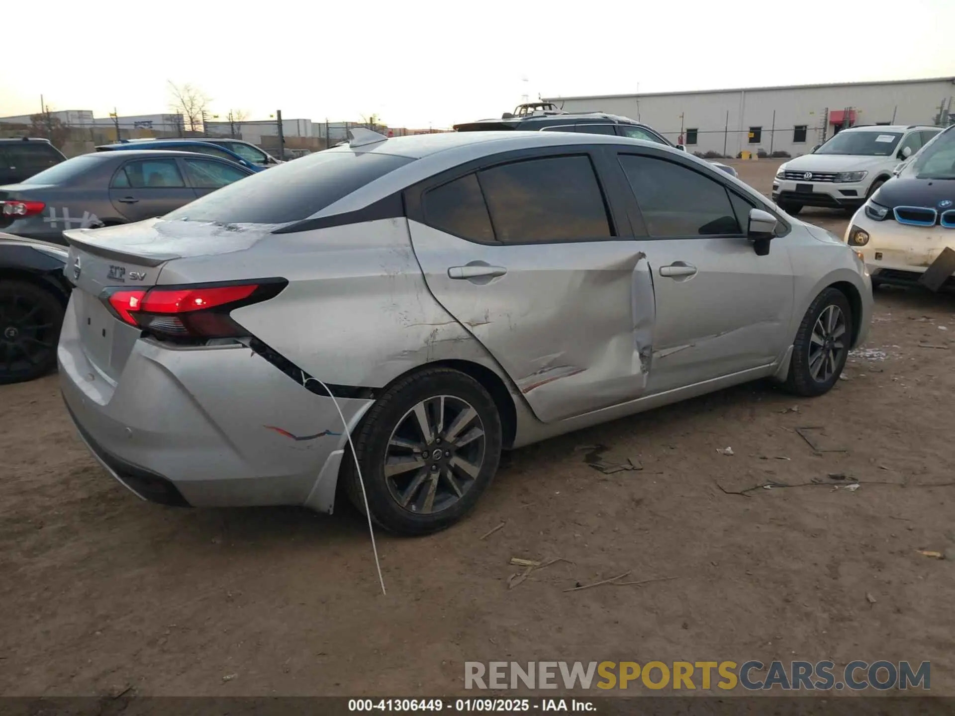 4 fotografías del automóvil dañado 3N1CN8EV3LL807222 NISSAN VERSA 2020