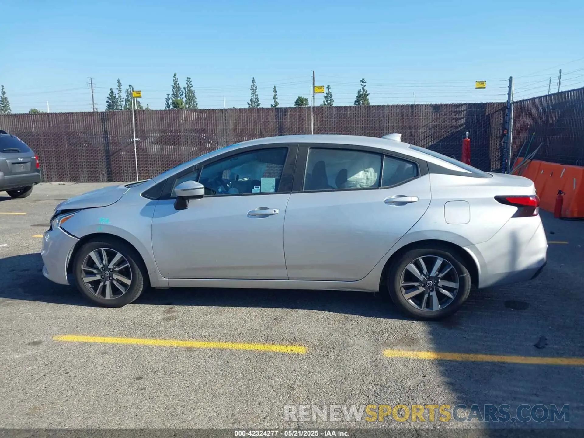14 fotografías del automóvil dañado 3N1CN8EV4LL881698 NISSAN VERSA 2020