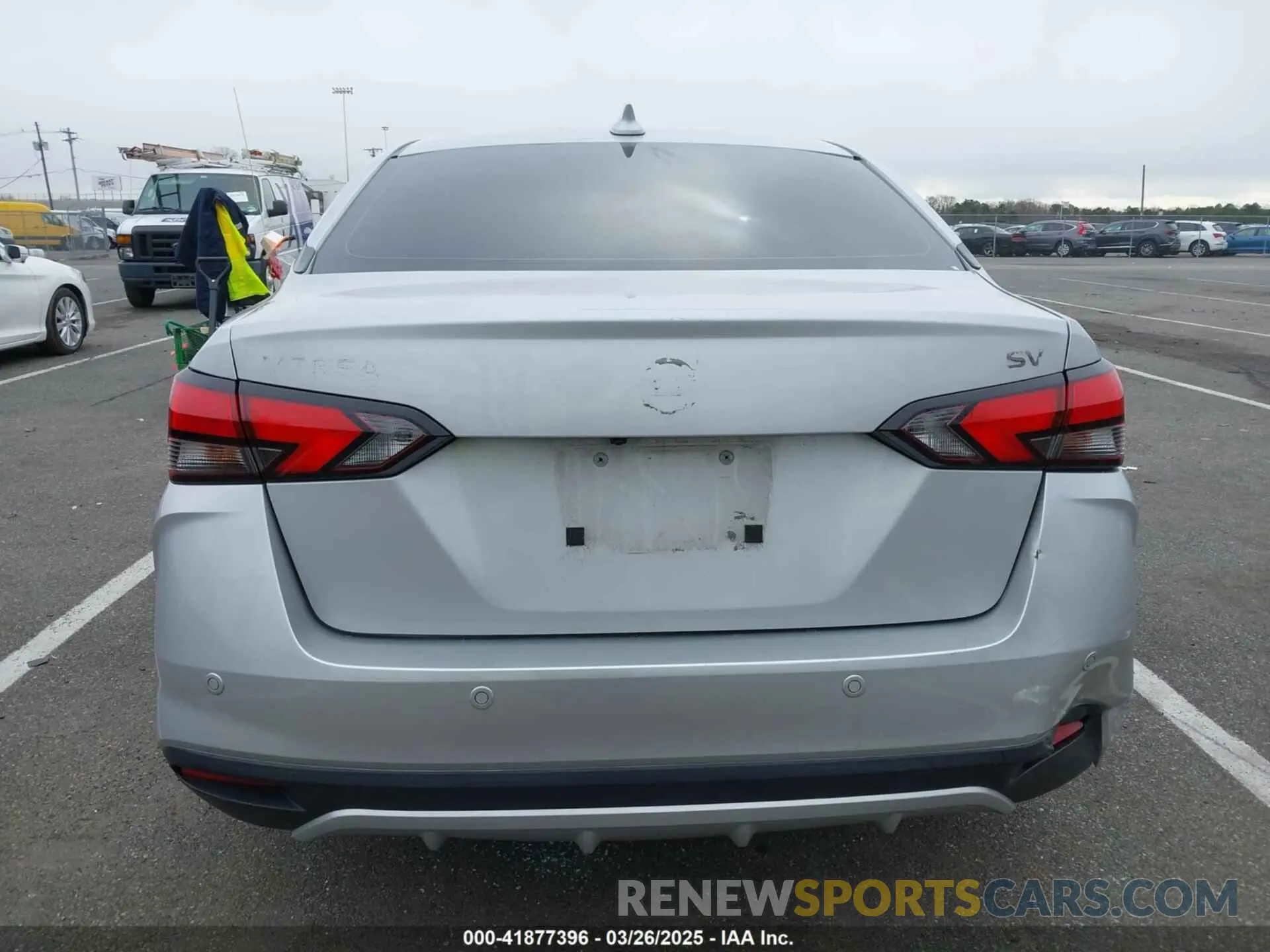 16 fotografías del automóvil dañado 3N1CN8EV5LL864733 NISSAN VERSA 2020