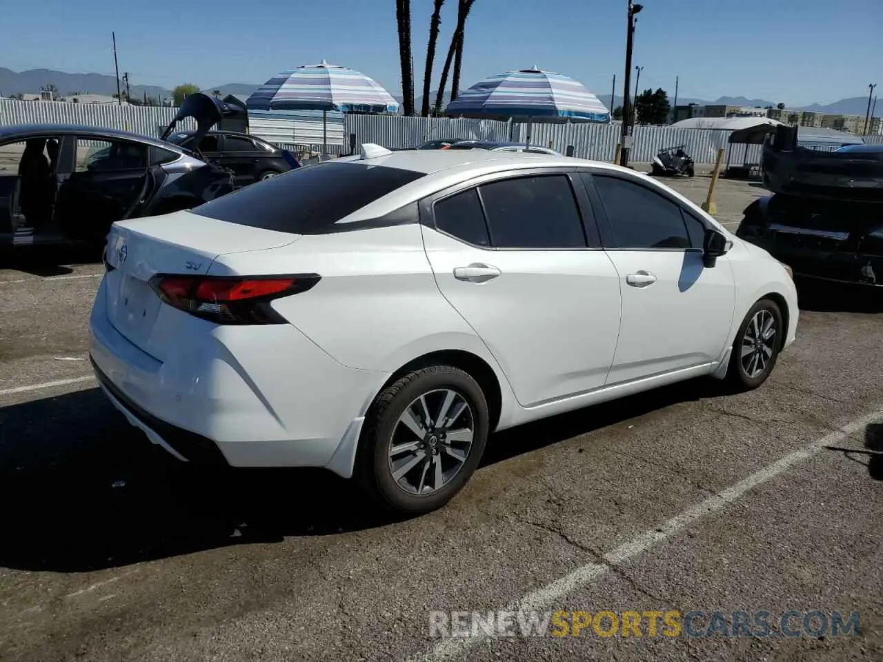 3 fotografías del automóvil dañado 3N1CN8EV5LL902414 NISSAN VERSA 2020