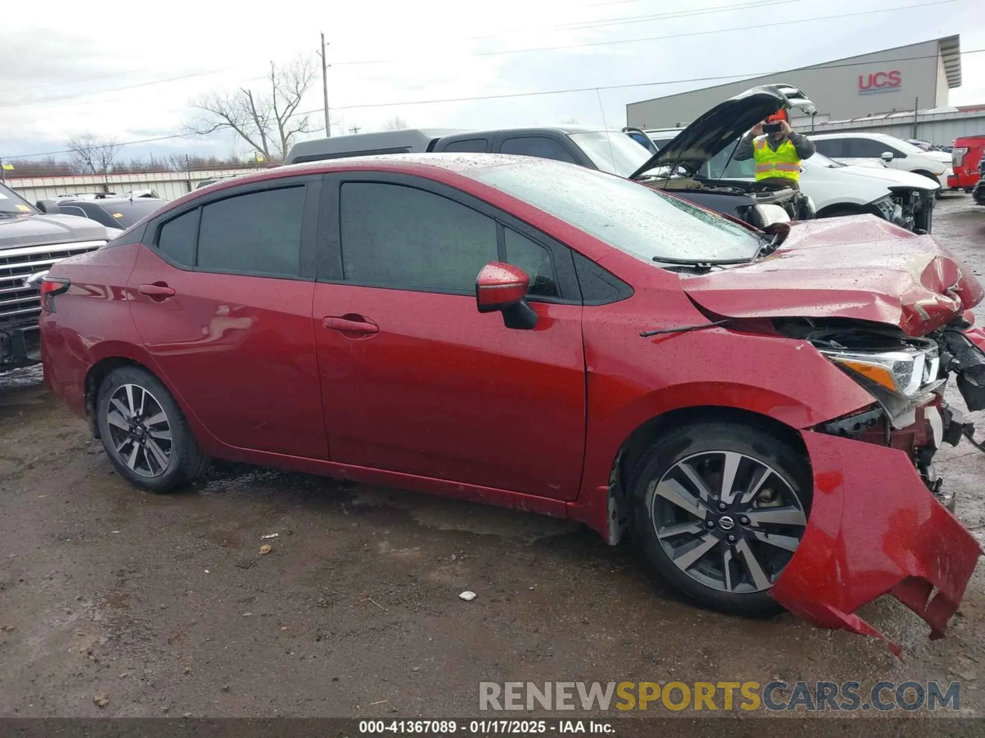 13 fotografías del automóvil dañado 3N1CN8EV5LL920802 NISSAN VERSA 2020