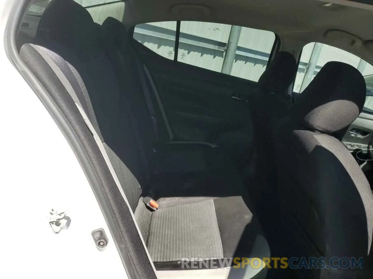 10 fotografías del automóvil dañado 3N1CN8EV6LL809546 NISSAN VERSA 2020