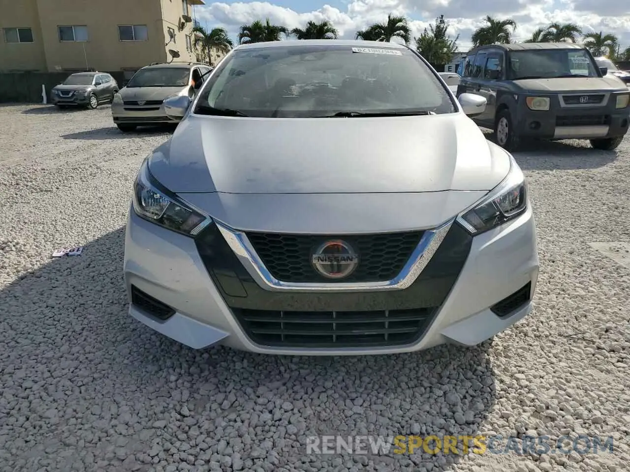 5 fotografías del automóvil dañado 3N1CN8EV6LL843910 NISSAN VERSA 2020