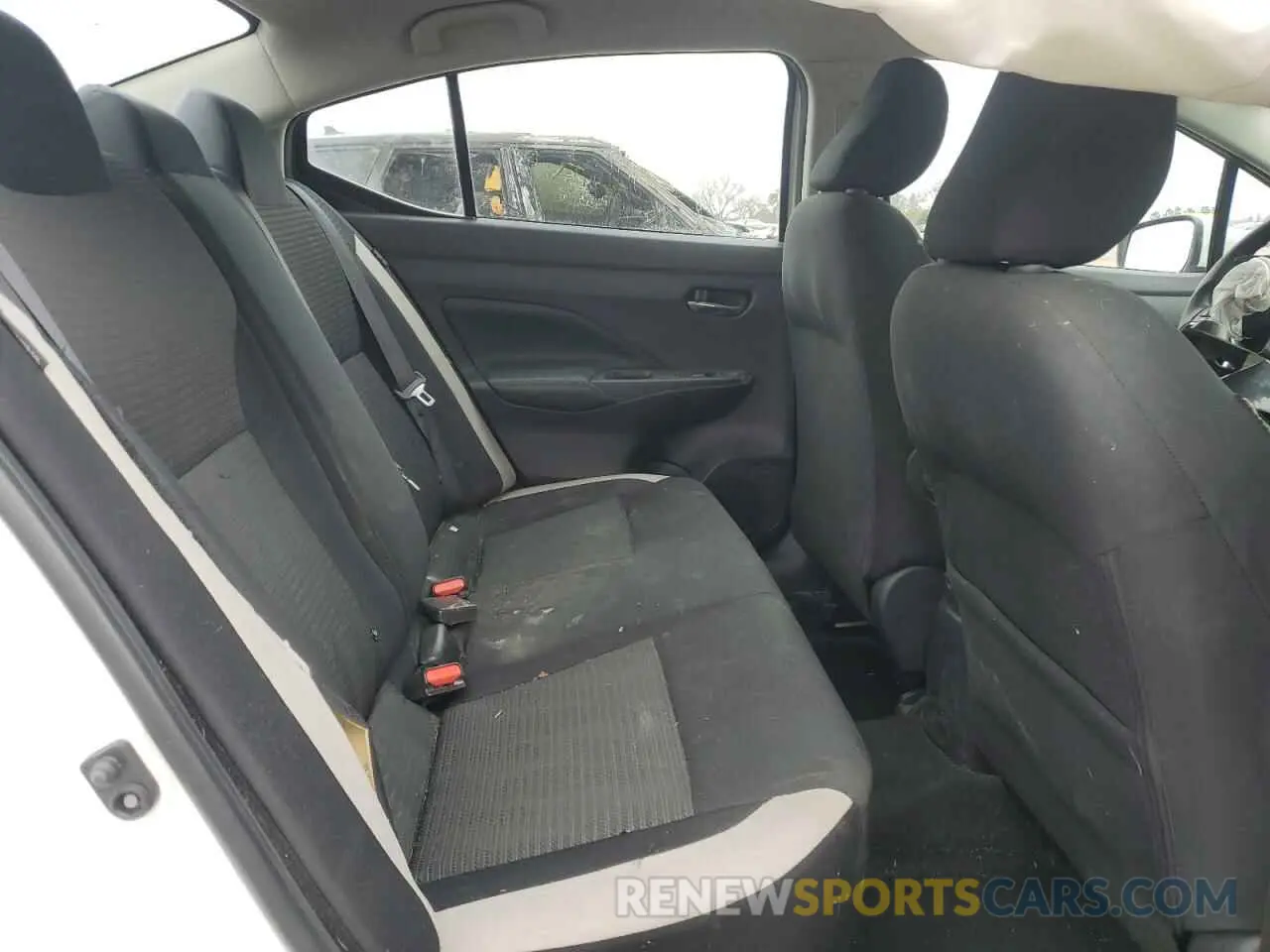10 fotografías del automóvil dañado 3N1CN8EV6LL921327 NISSAN VERSA 2020