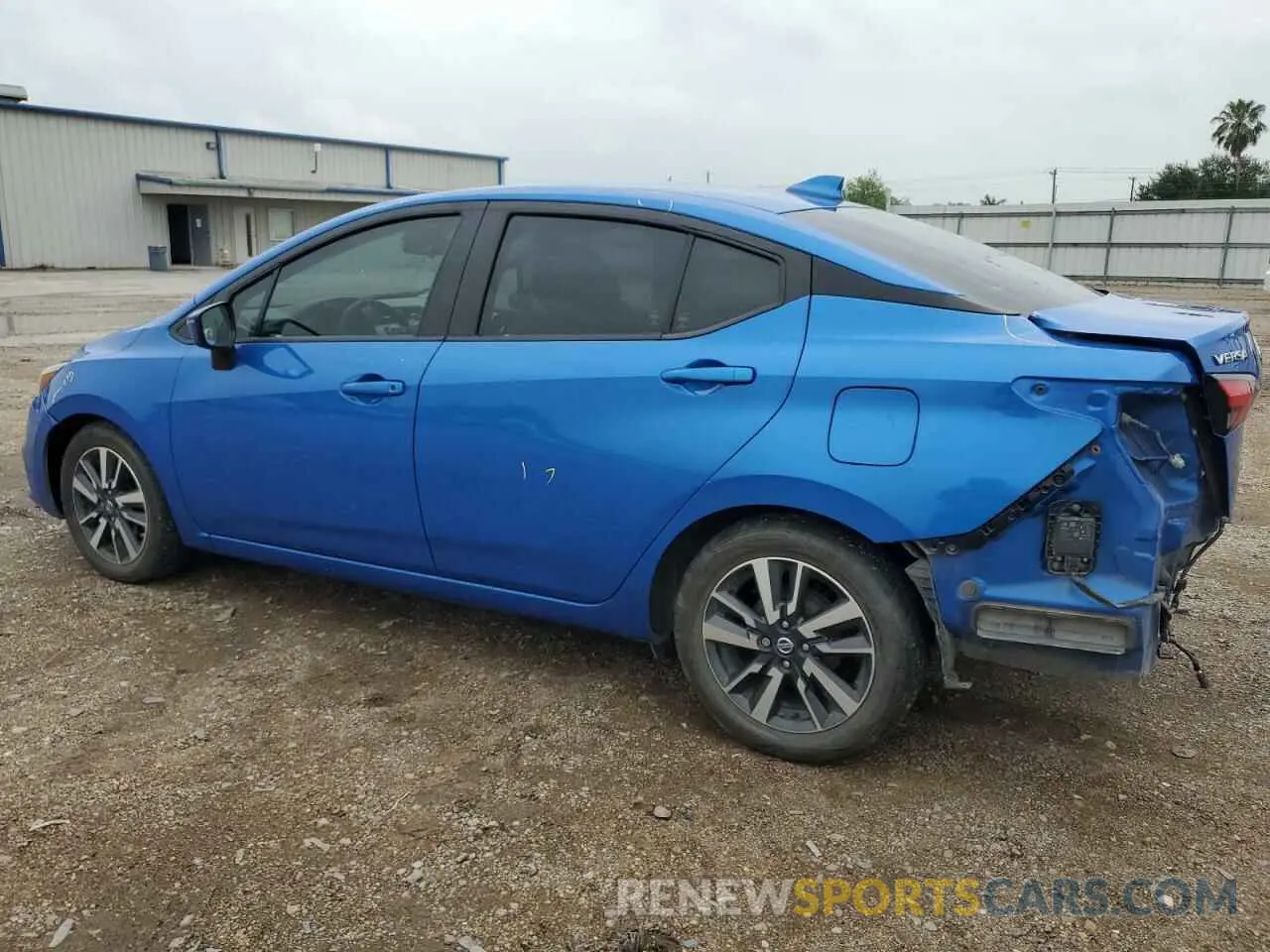 2 fotografías del automóvil dañado 3N1CN8EV7LL883512 NISSAN VERSA 2020