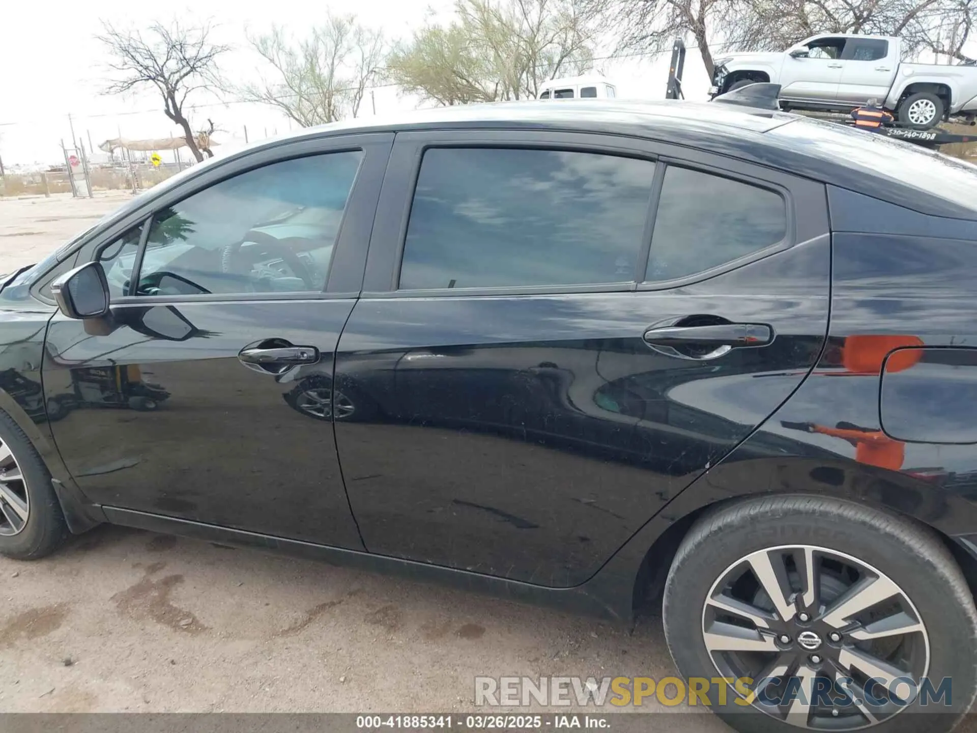 15 fotografías del automóvil dañado 3N1CN8EV9LL868638 NISSAN VERSA 2020