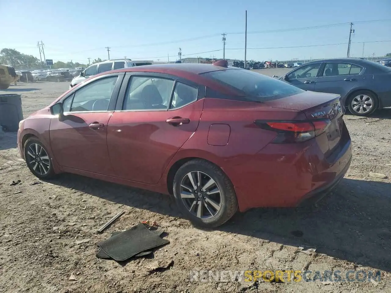 2 fotografías del automóvil dañado 3N1CN8EV9LL880952 NISSAN VERSA 2020