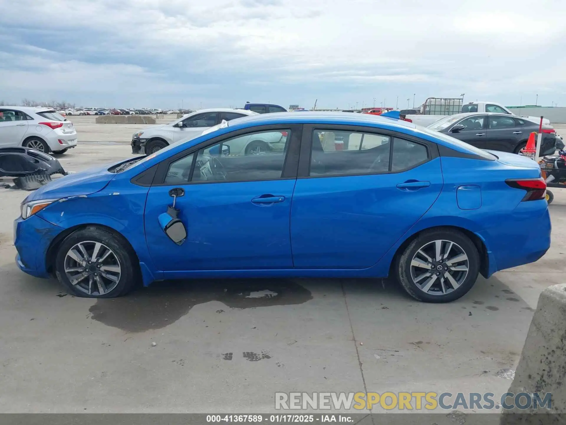 14 fotografías del automóvil dañado 3N1CN8EVXLL839164 NISSAN VERSA 2020
