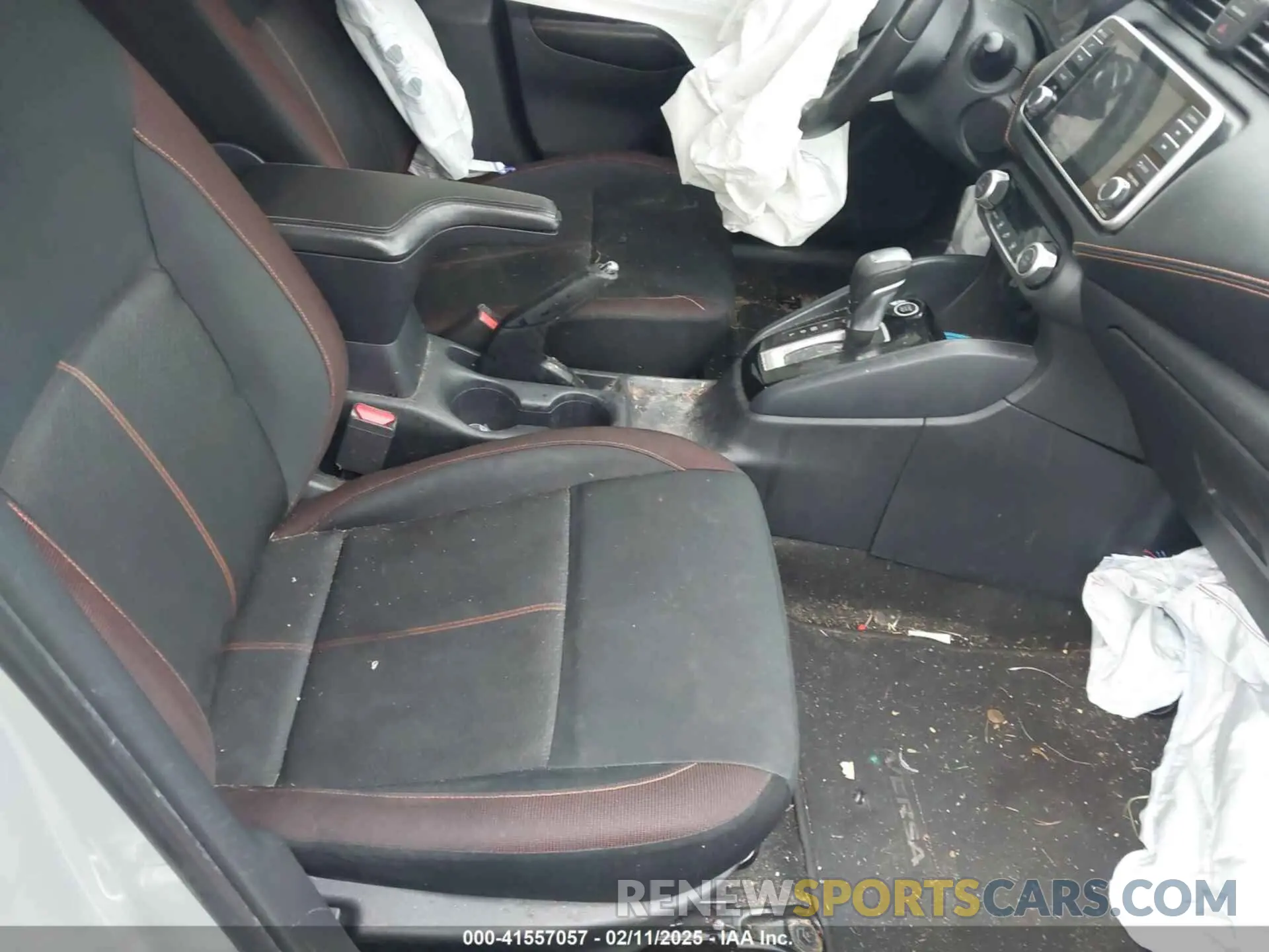 5 fotografías del automóvil dañado 3N1CN8FV3LL802178 NISSAN VERSA 2020