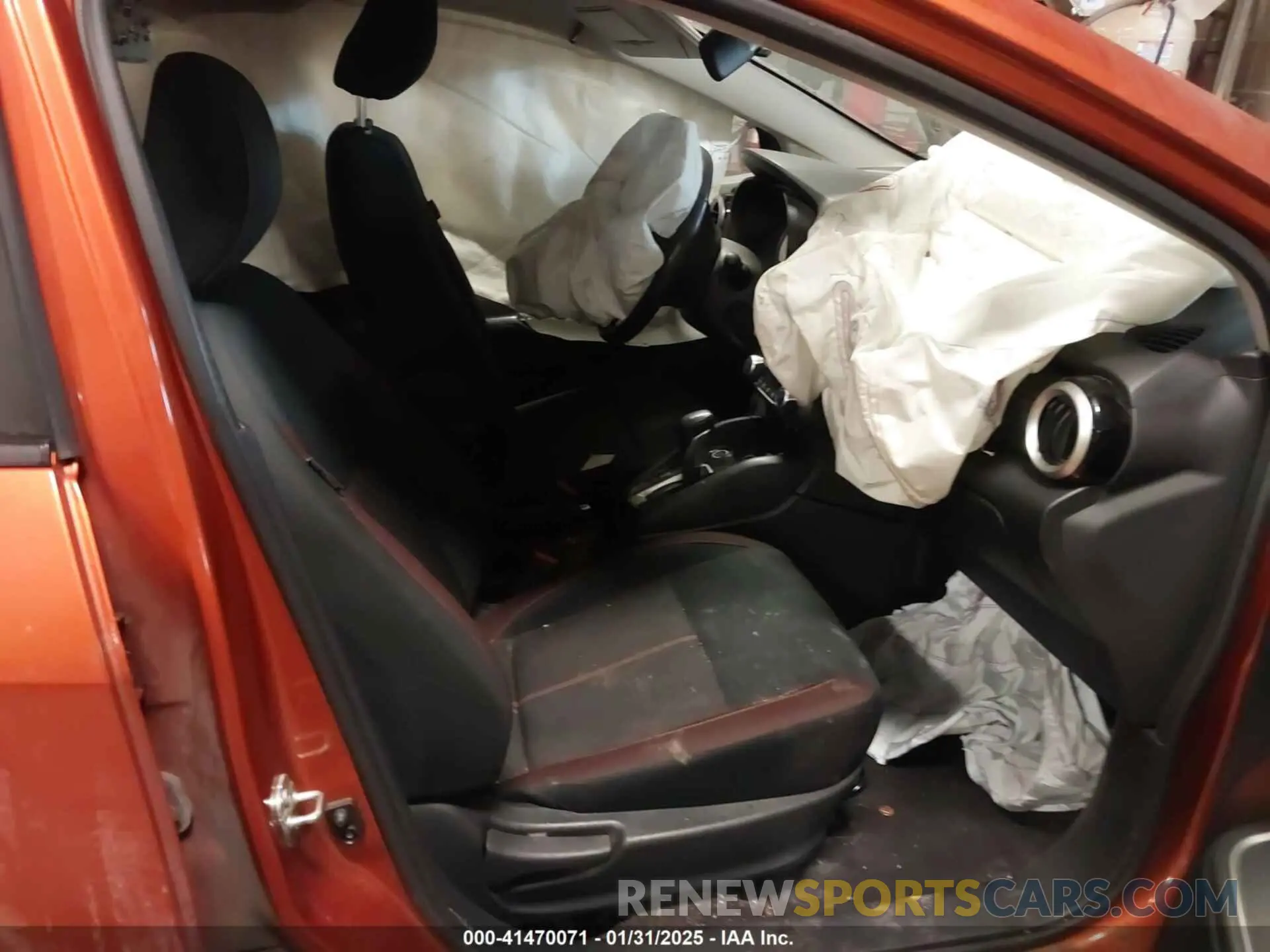 5 fotografías del automóvil dañado 3N1CN8FVXLL844203 NISSAN VERSA 2020