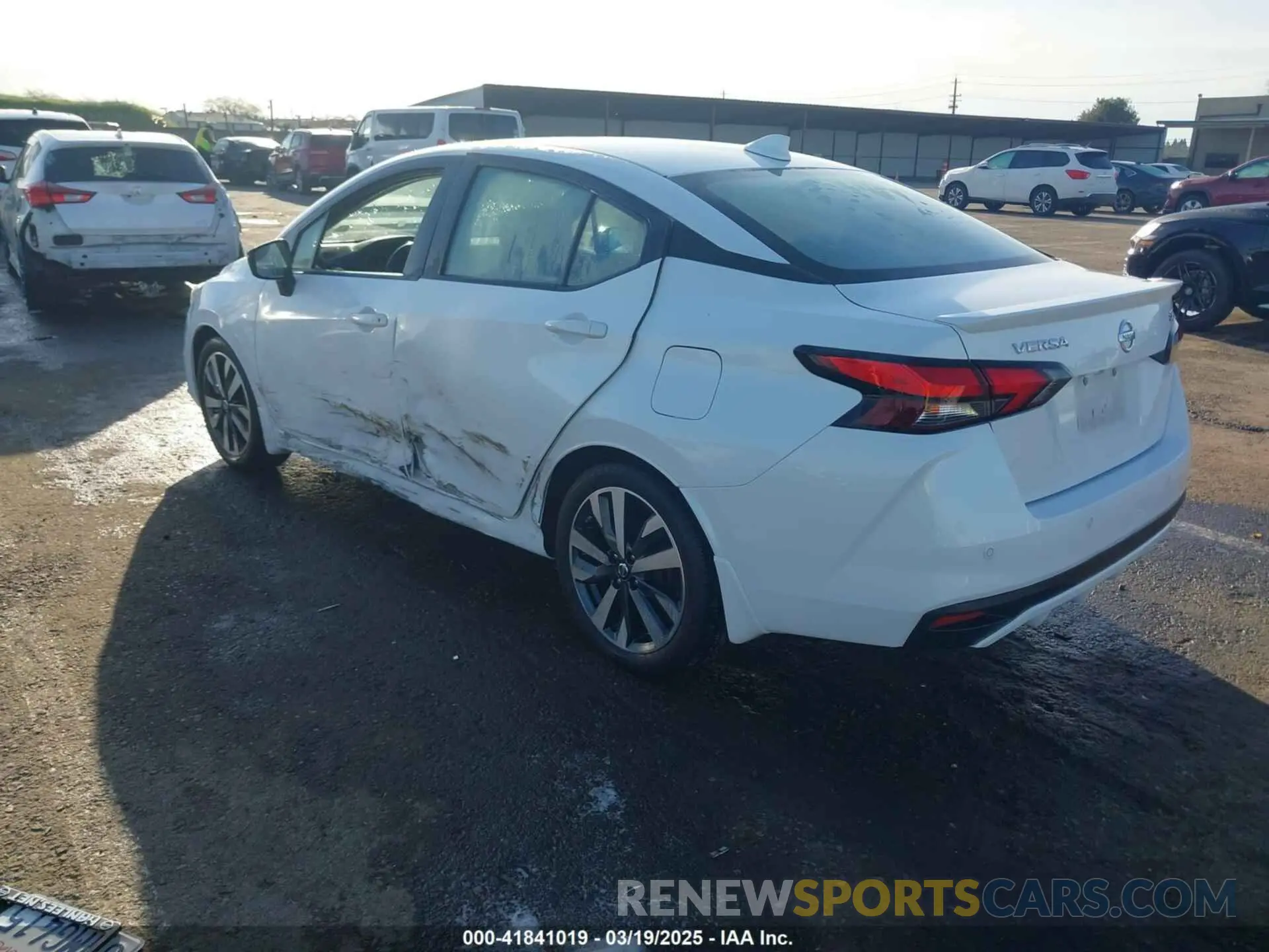 3 fotografías del automóvil dañado 3N1CN8FVXLL868937 NISSAN VERSA 2020