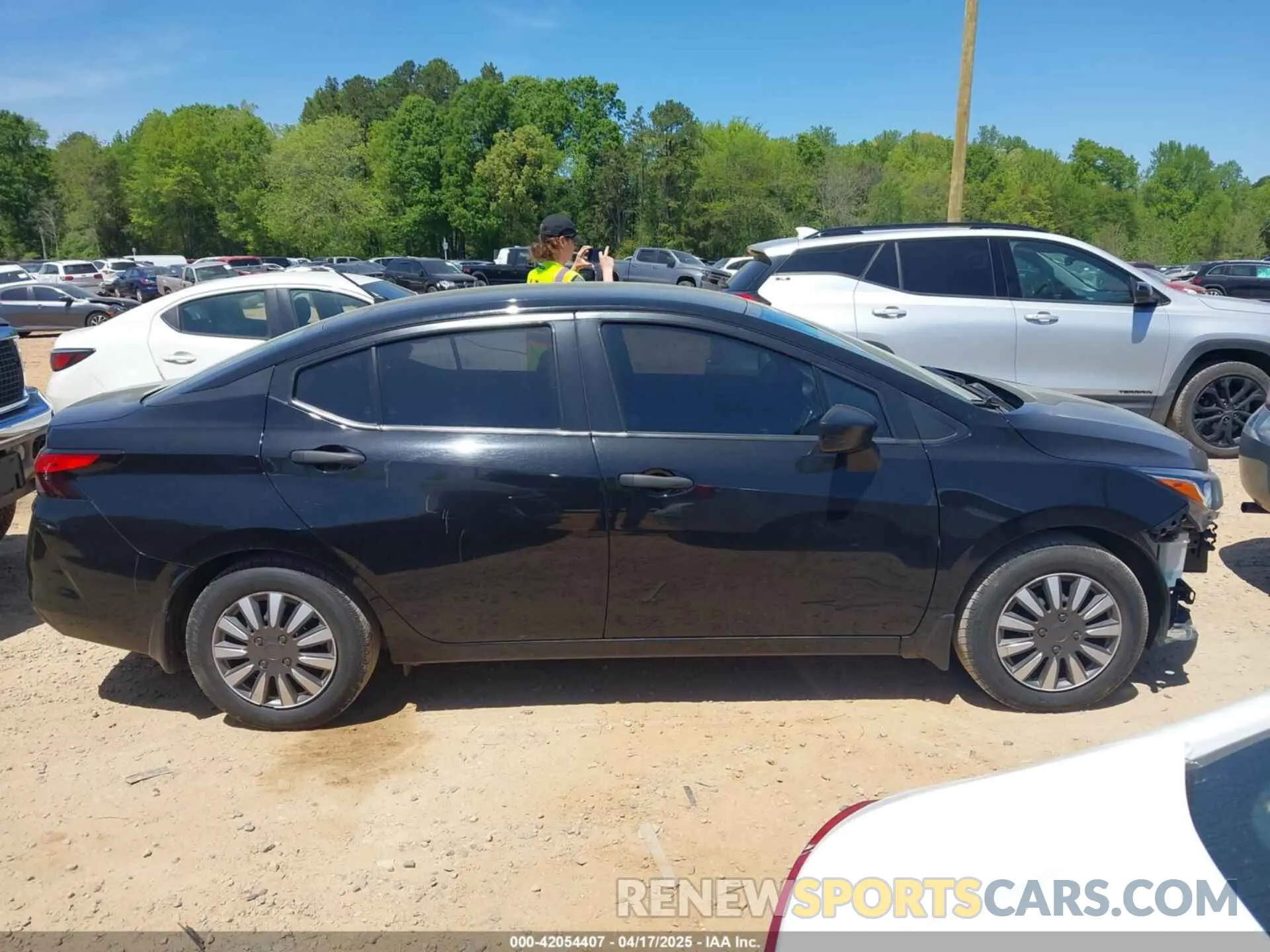 14 fotografías del automóvil dañado 3N1CN8BV1ML808553 NISSAN VERSA 2021