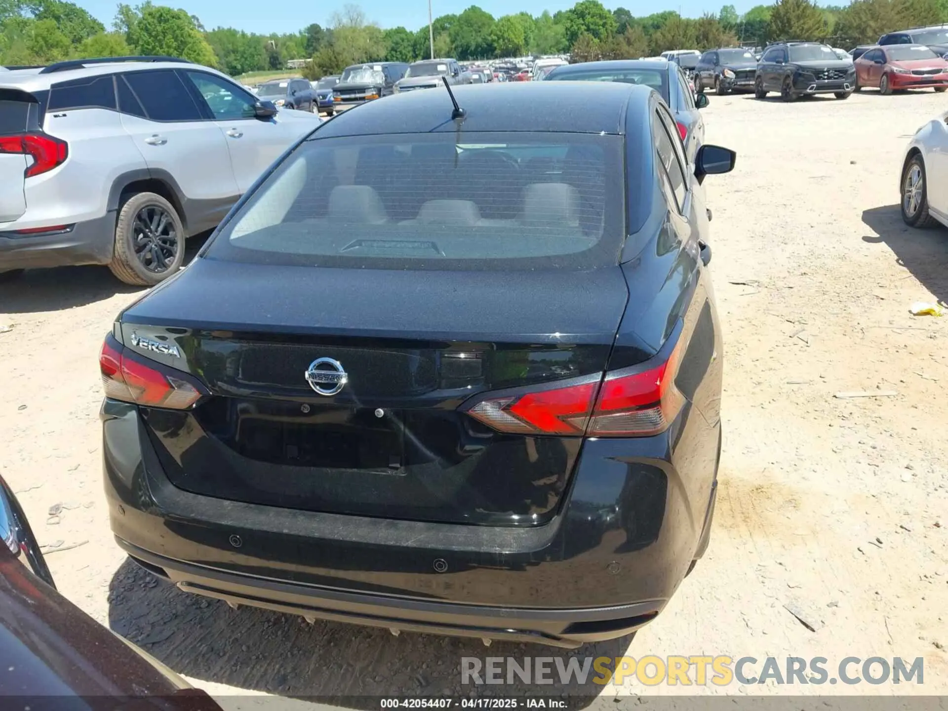 17 fotografías del automóvil dañado 3N1CN8BV1ML808553 NISSAN VERSA 2021